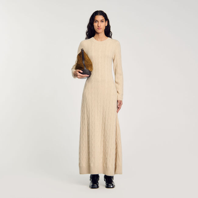 Robe longue en maille torsadée