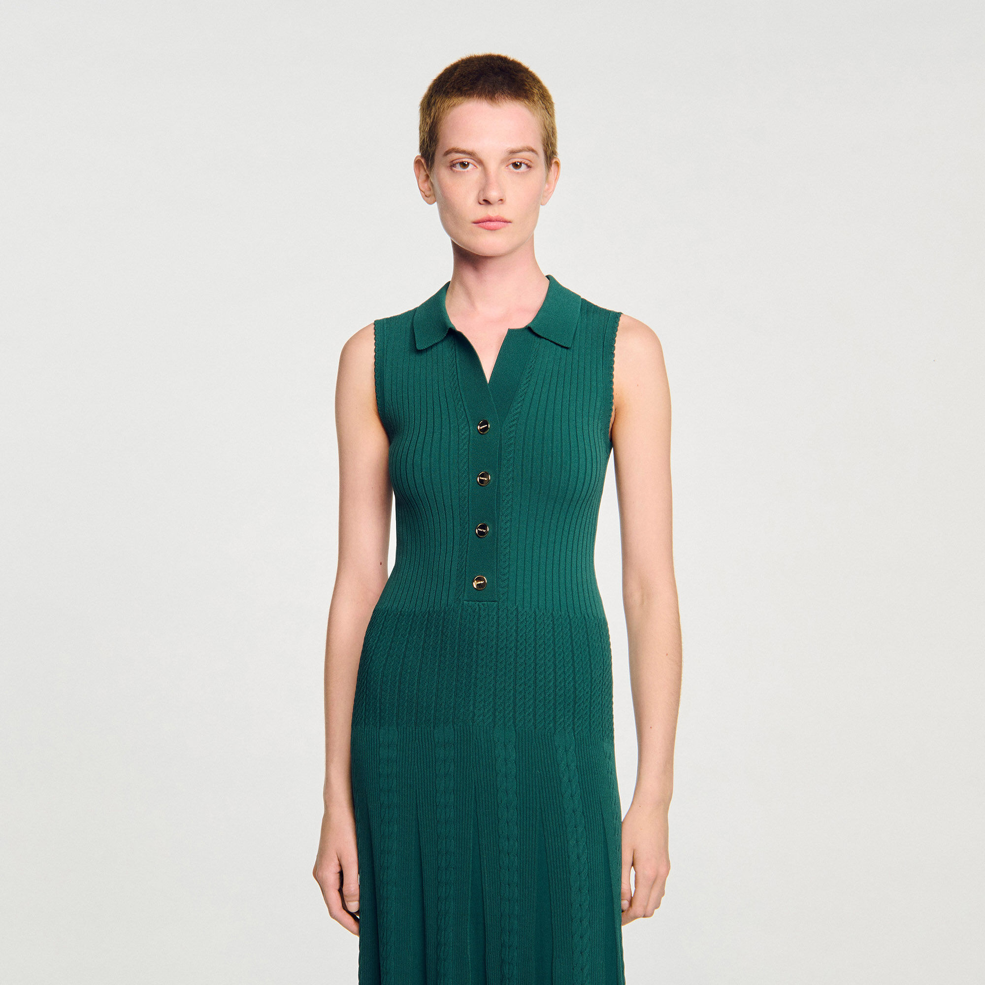 Robe en maille à col polo