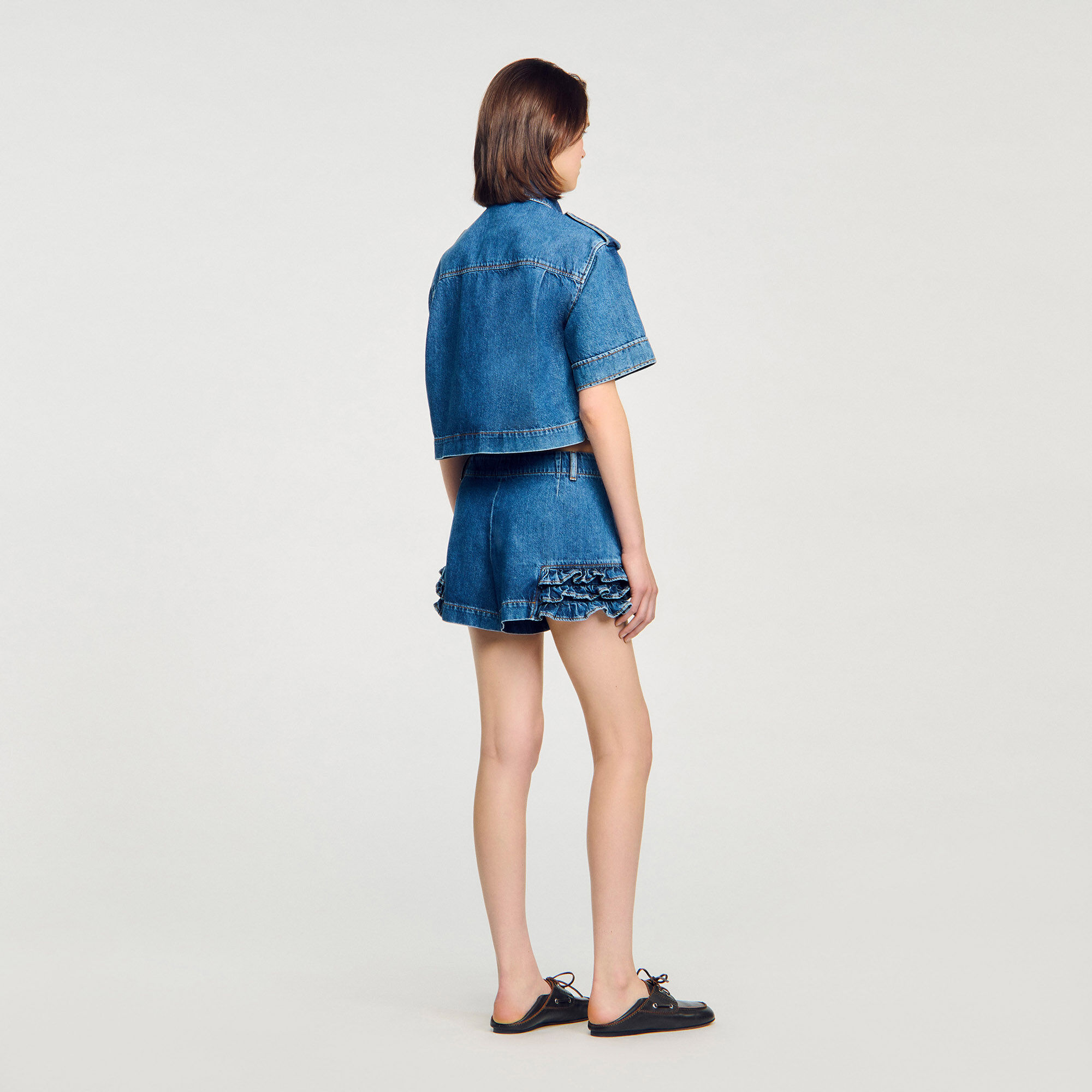 Short en denim à volants 