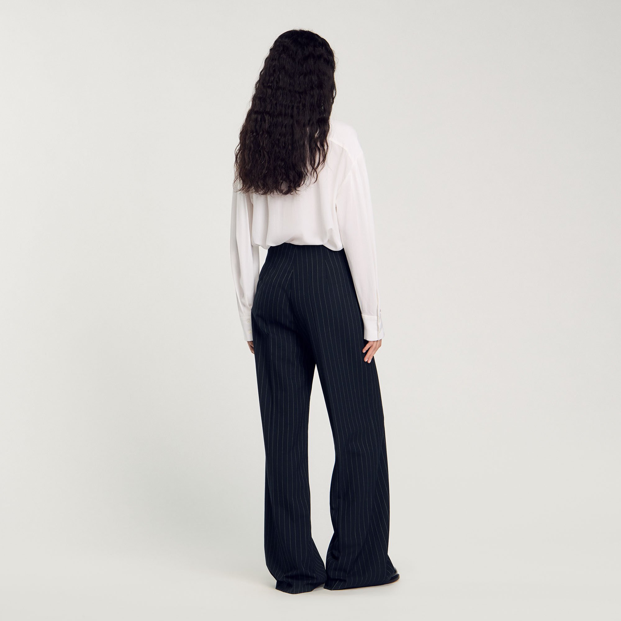 Pantalon large à fines rayures