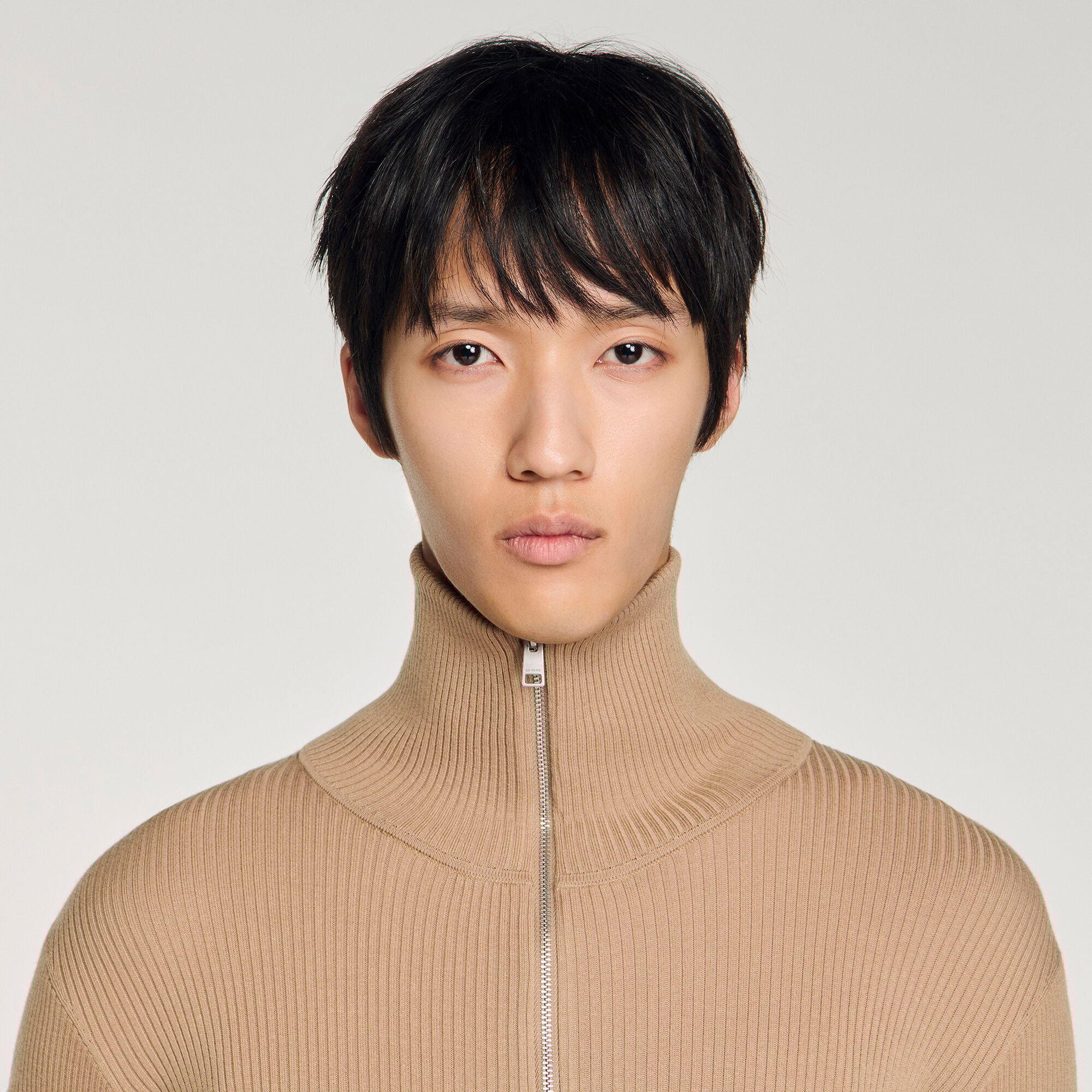 Cardigan &agrave; col montant zipp&eacute;