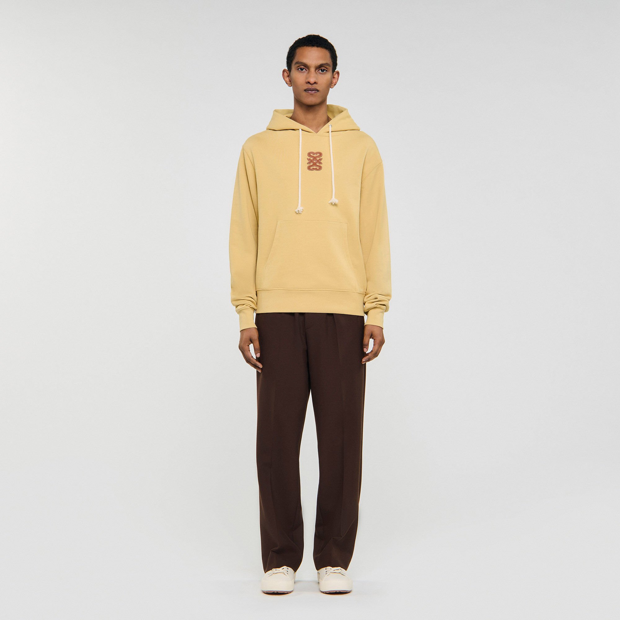 Sweatshirt à patch en cuir