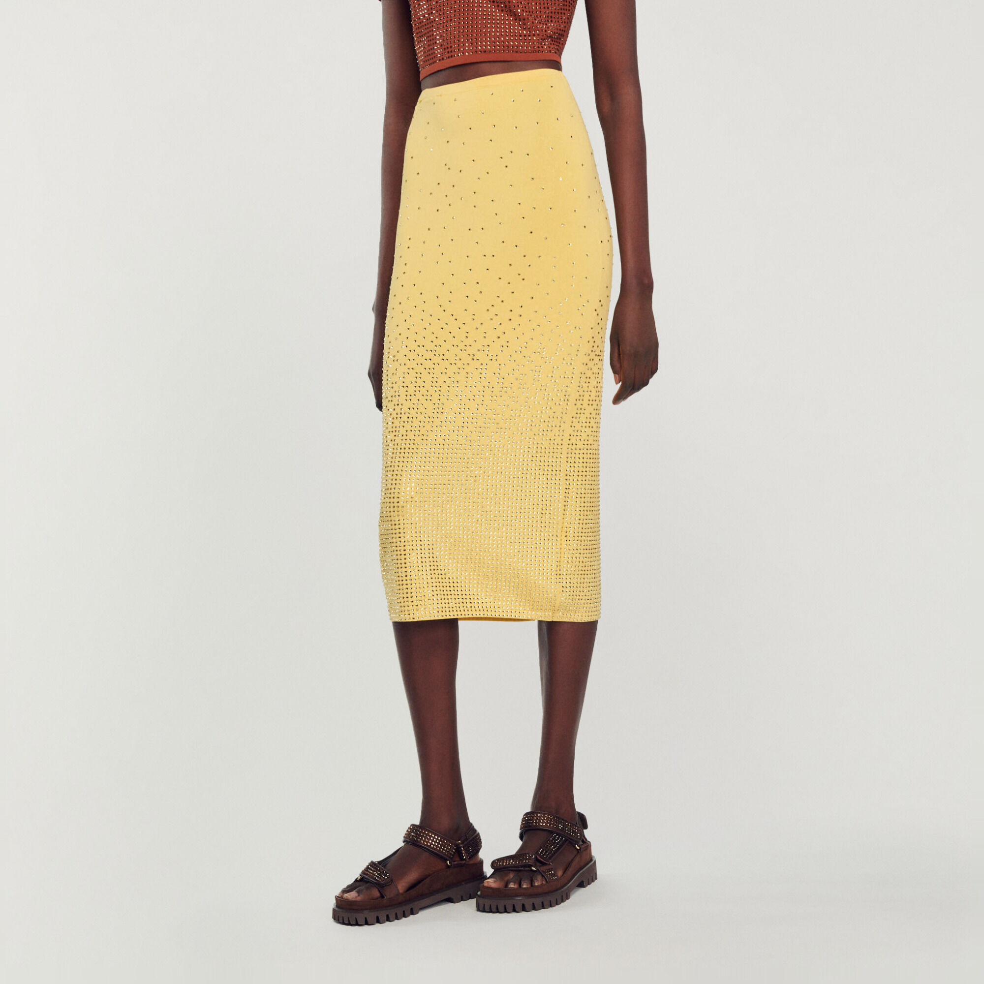 Jupe midi ornée de strass