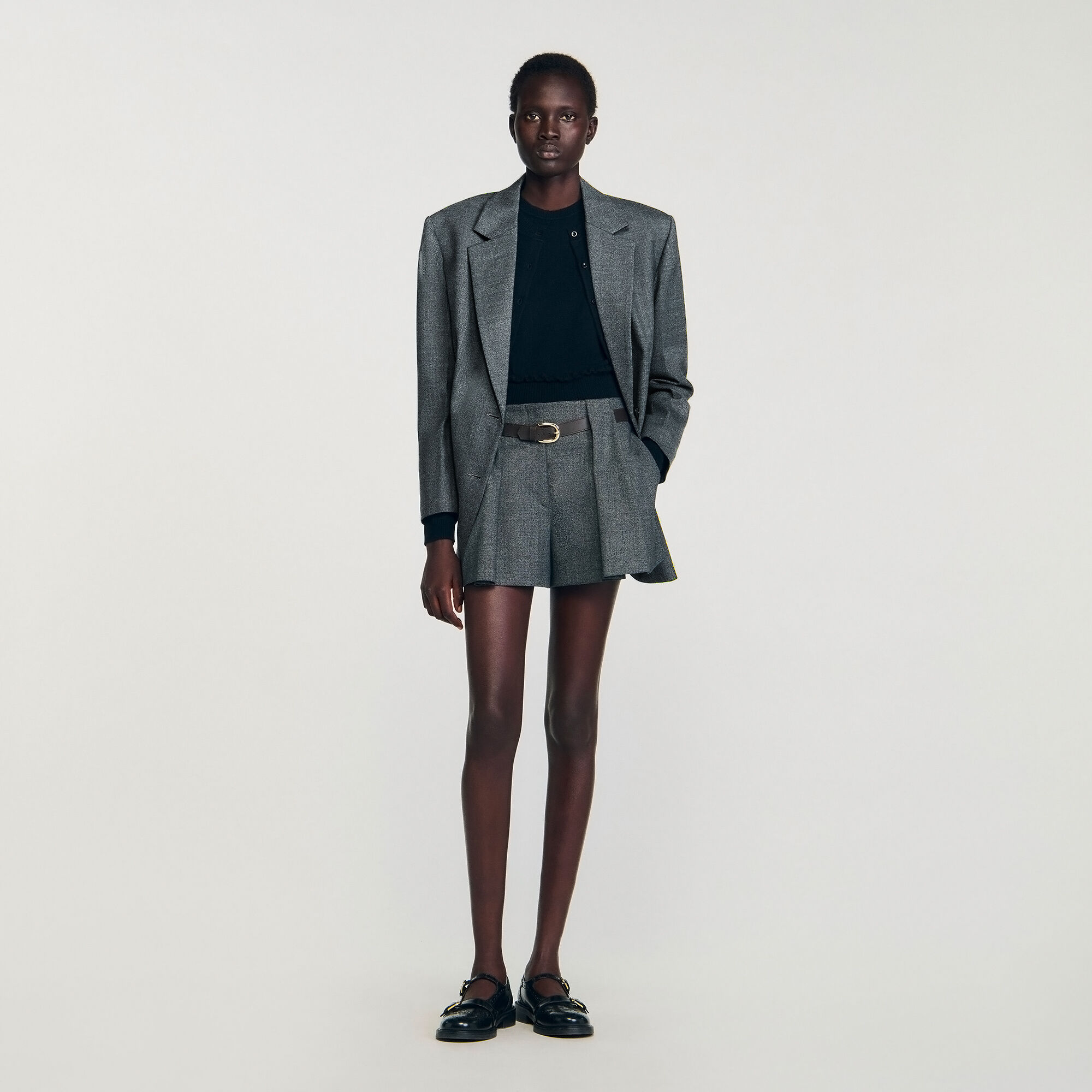 Short plissé à ceinture