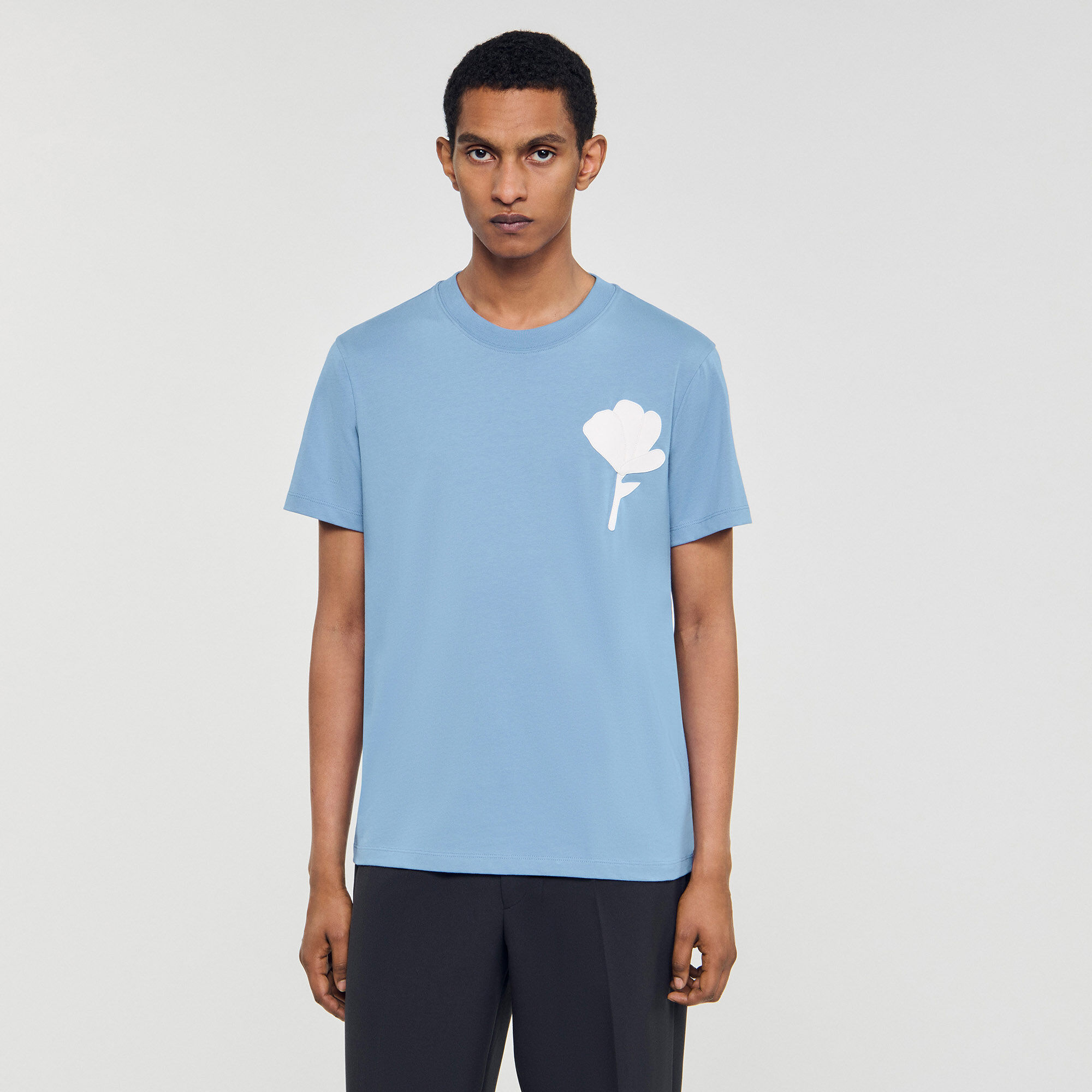 T-shirt à patch fleur