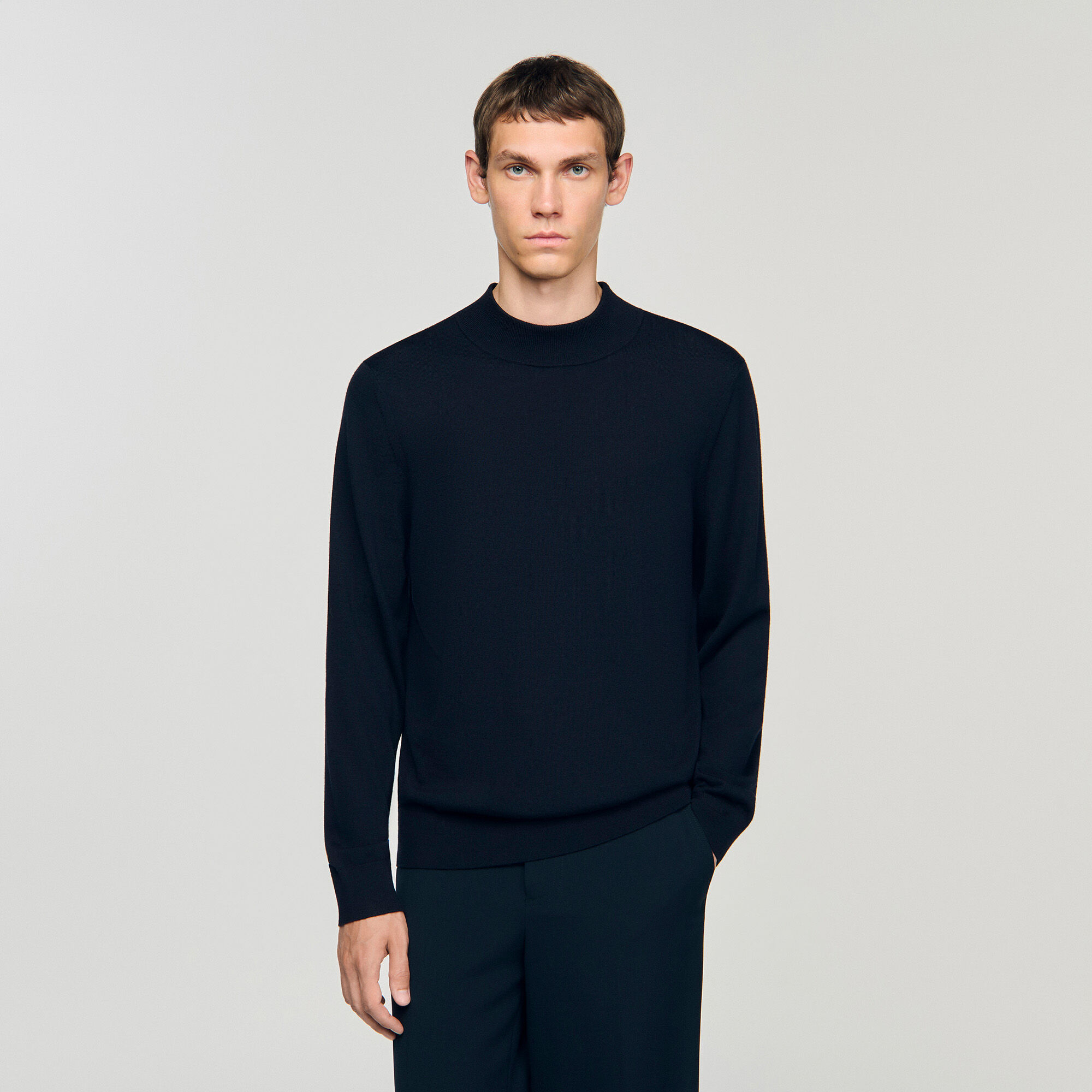 Pull en laine &agrave; col montant