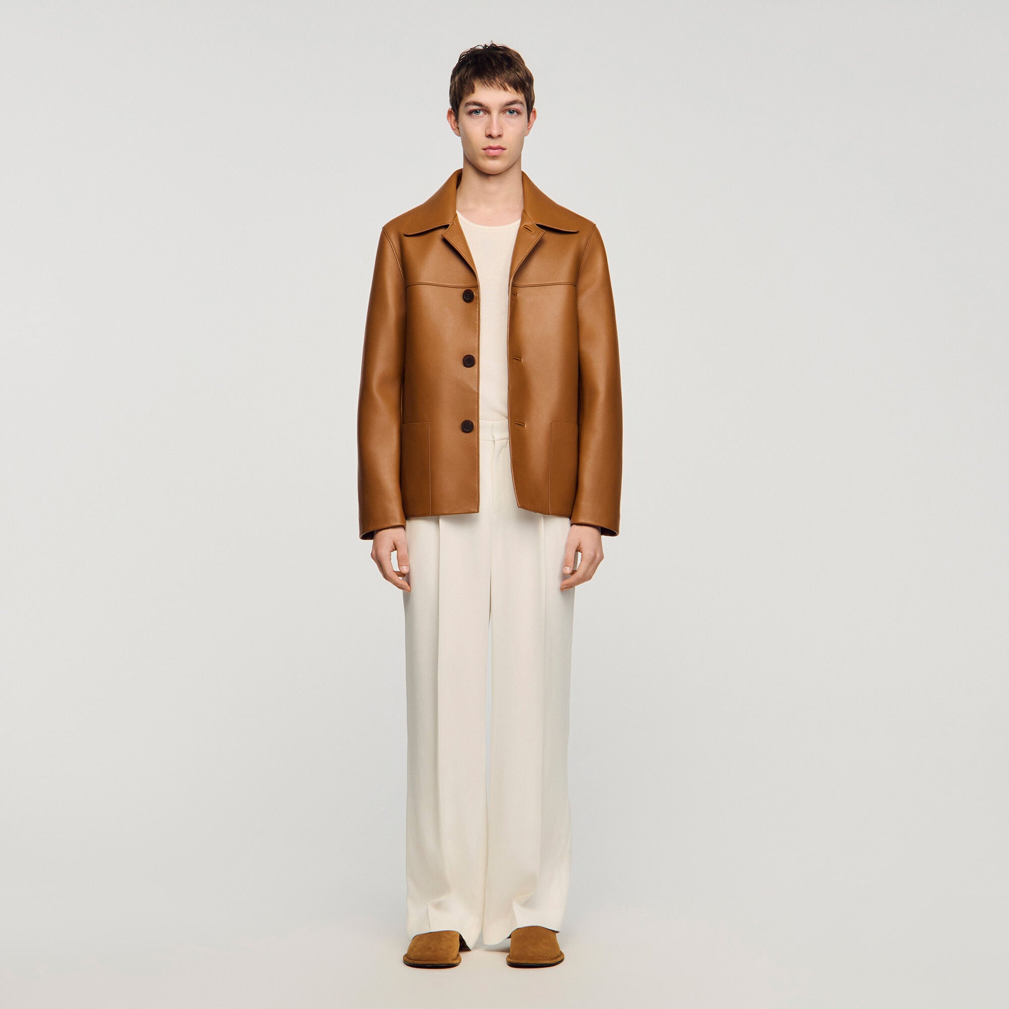 Blouson en cuir d&rsquo;agneau boutonn&eacute;