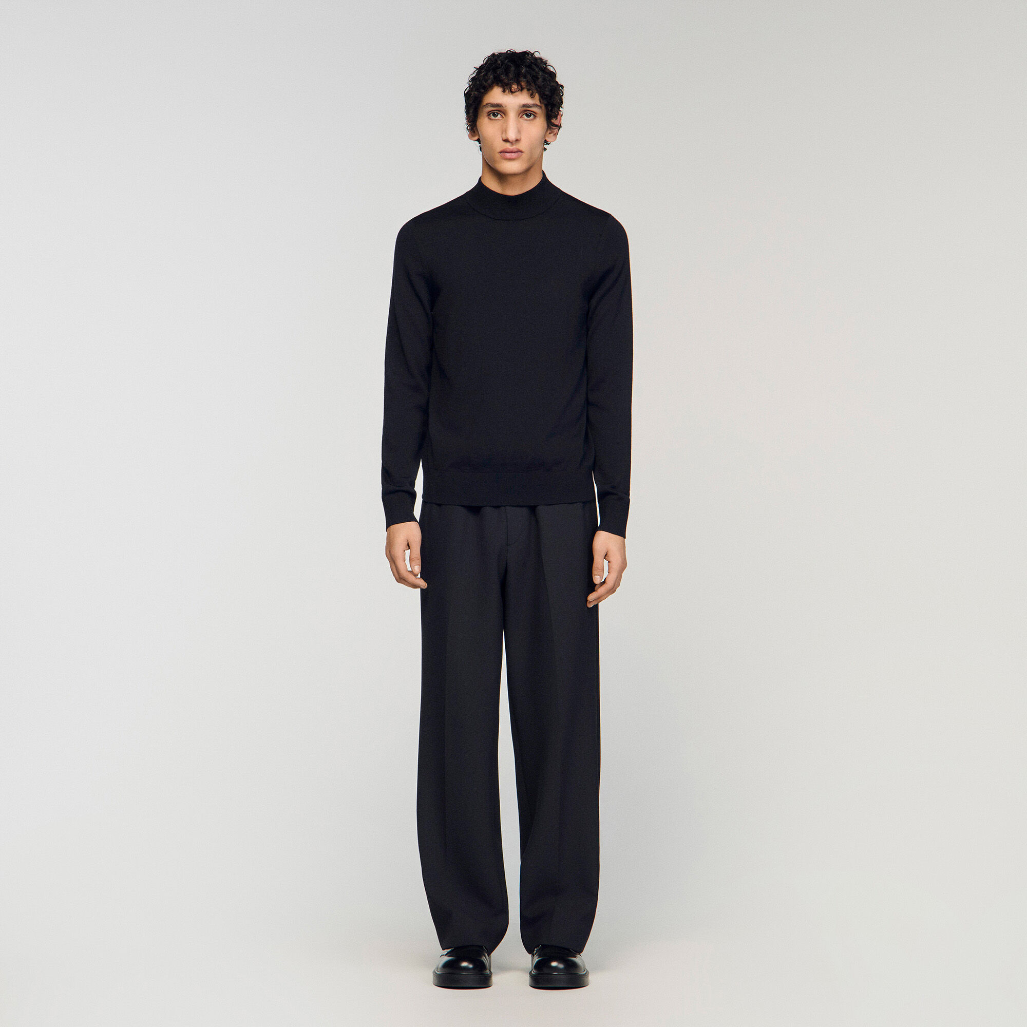 Pull en laine &agrave; col montant