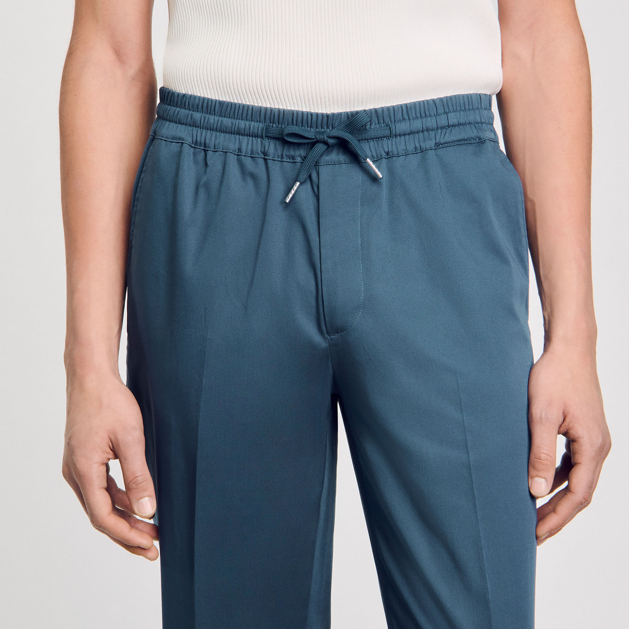 Pantalon droit élastiqué