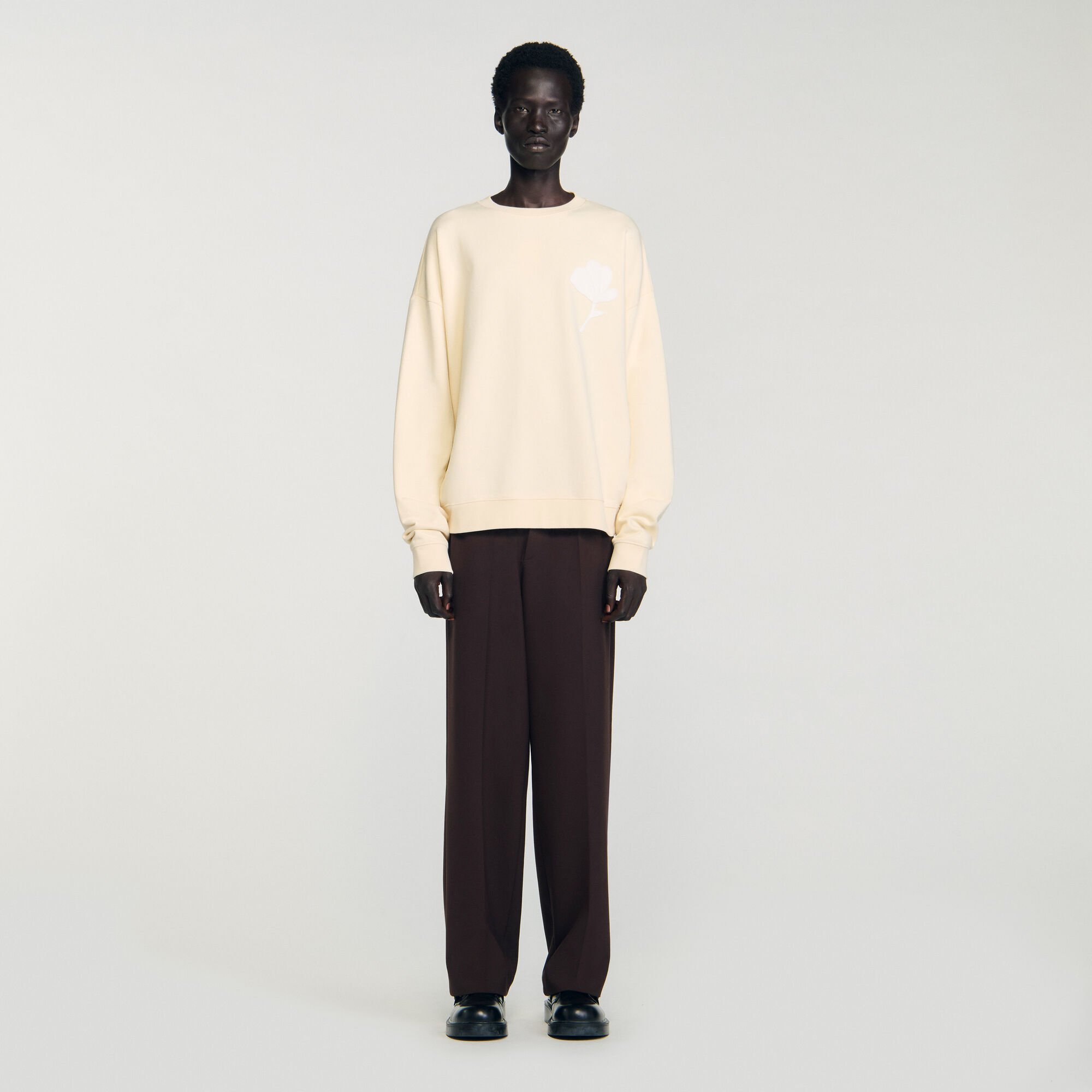 Sweatshirt à patch fleur