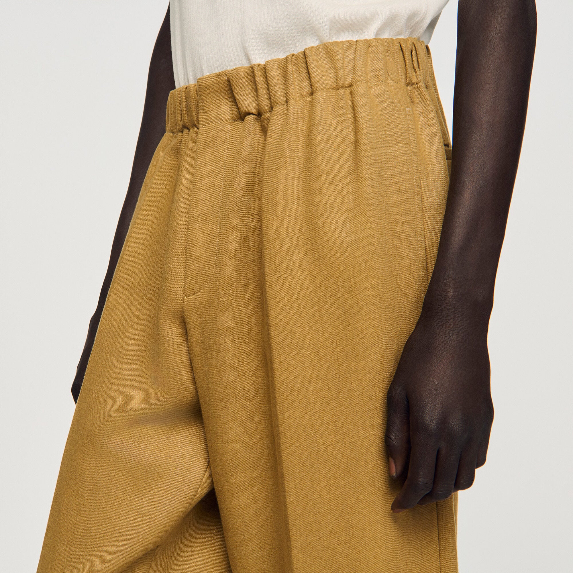Pantalon large en lin &eacute;lastiqu&eacute;