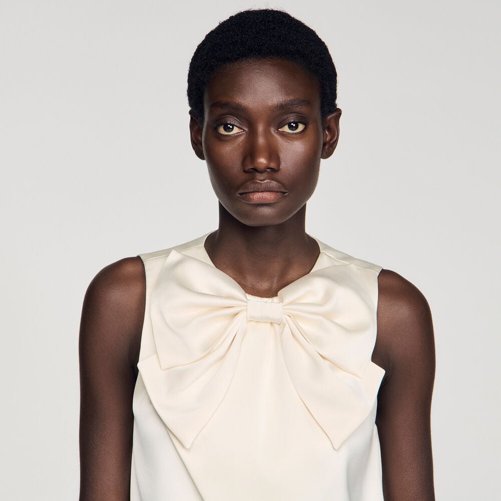 Sandro Kurzes Satin-Top mit Schleife – Ecru – Ansicht 3