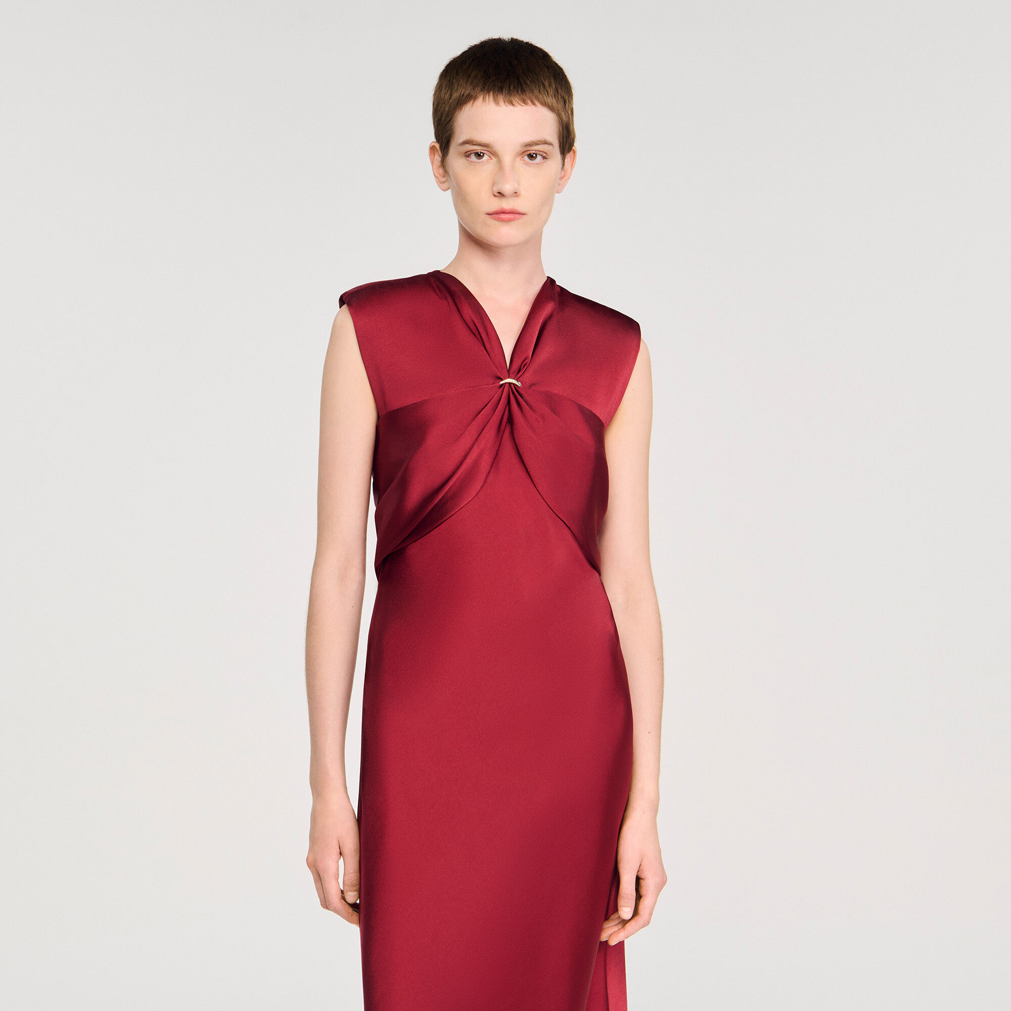 Robe longue à col V