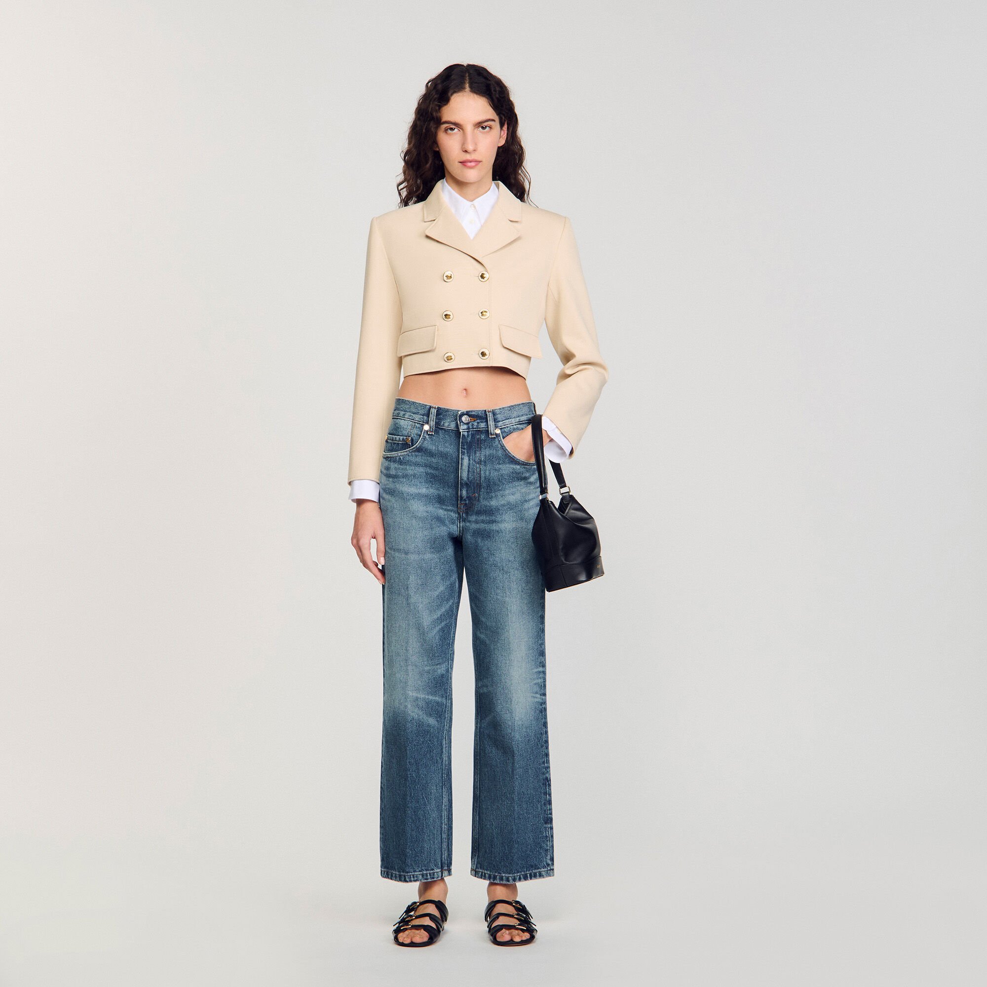 Veste courte à boutons 