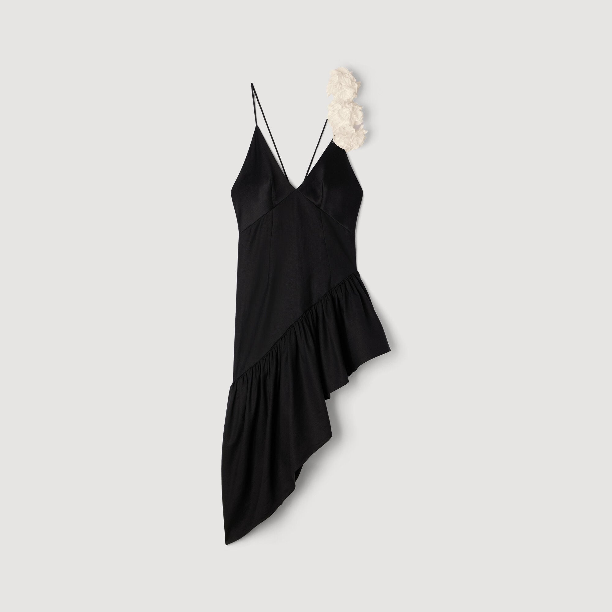 Robe courte &agrave; volant