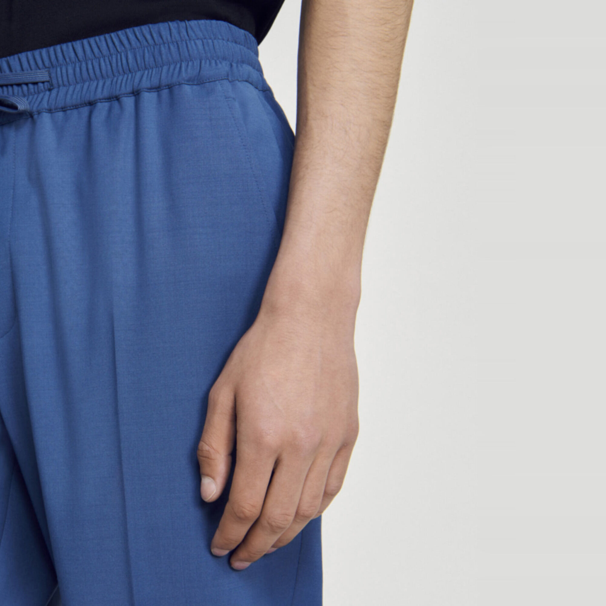 Pantalon élastiqué en laine