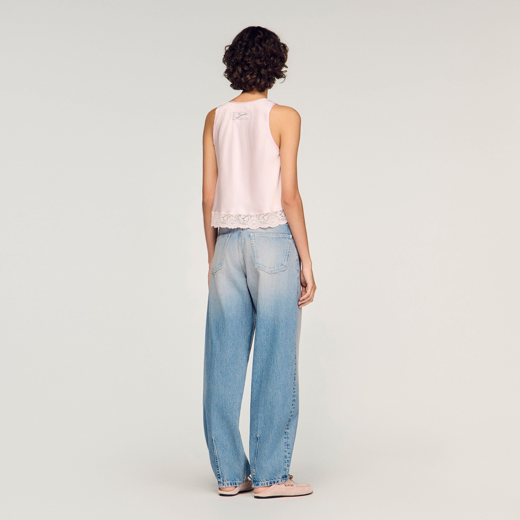 Jean barrel d&eacute;lav&eacute;