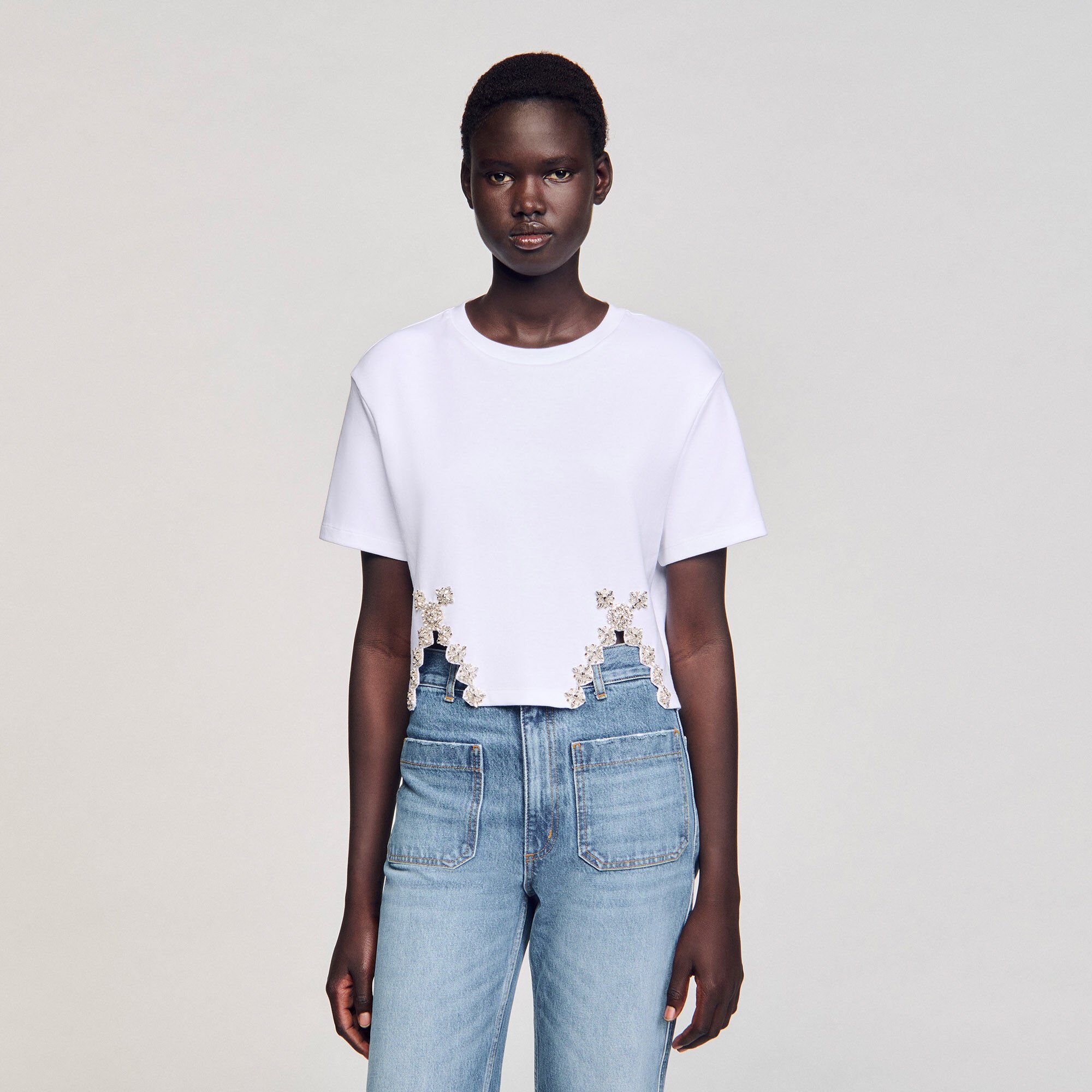 T-shirt court orné de strass