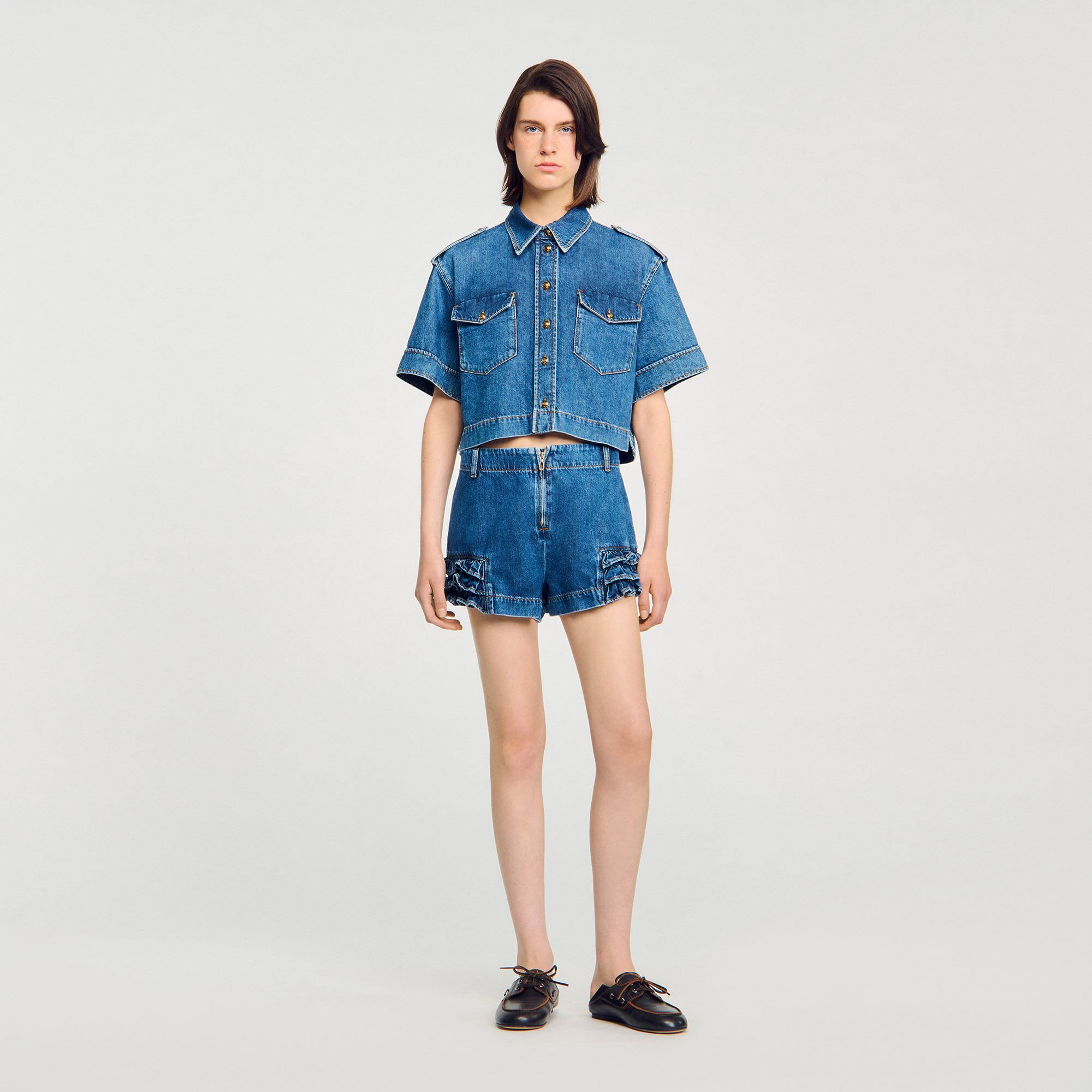 Short en denim à volants 