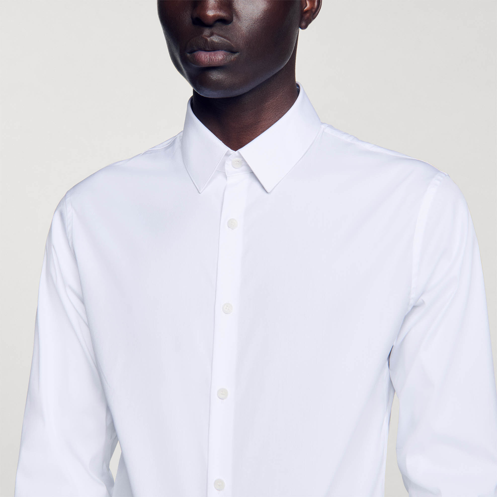 Chemise ajustée en coton stretch
