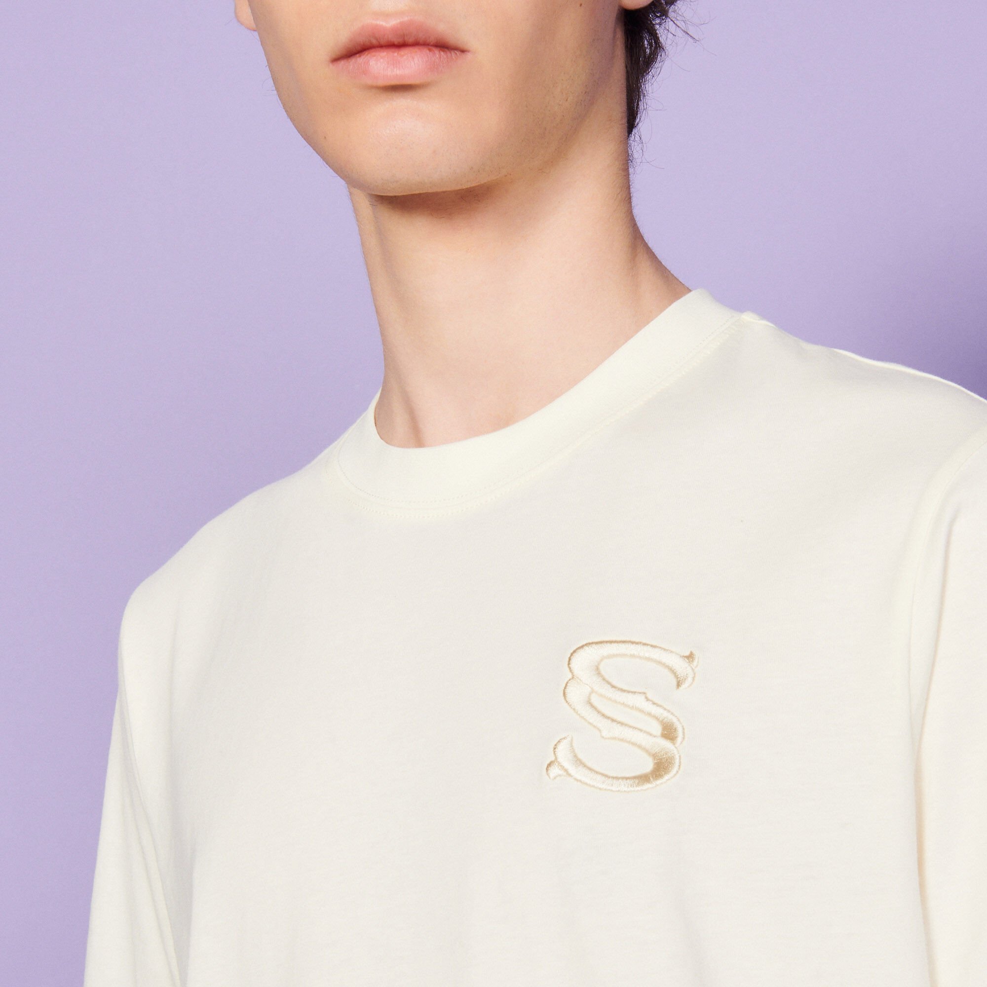 T-shirt brodé