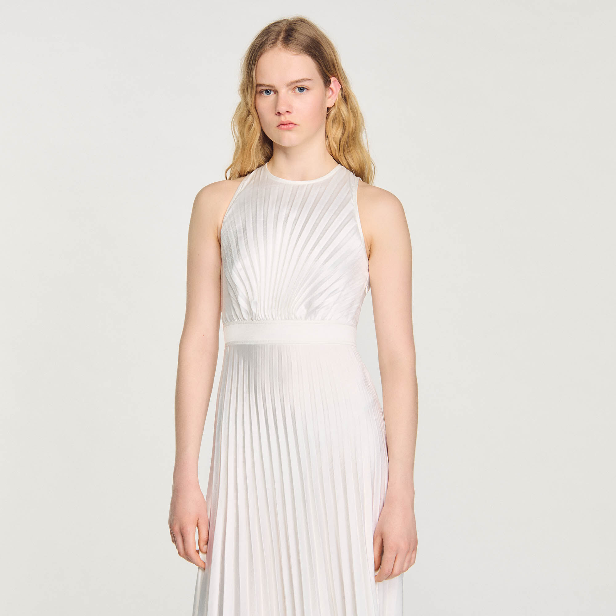 Robe longue plissée
