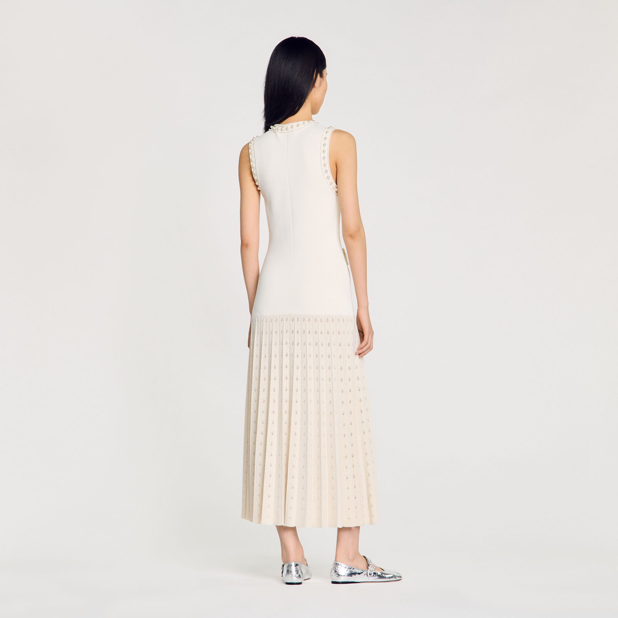 Robe longue en maille perlée