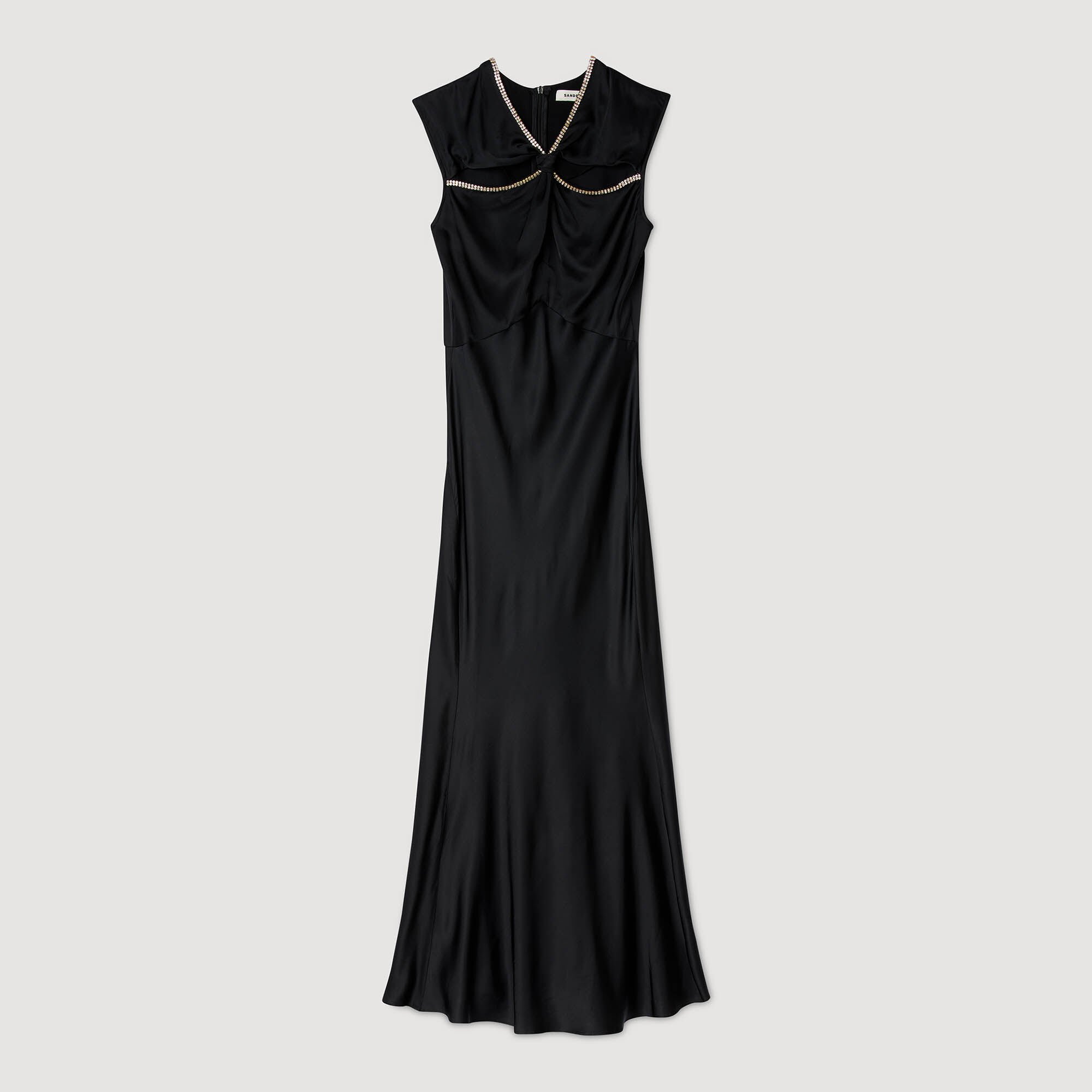Robe longue satinée strassée