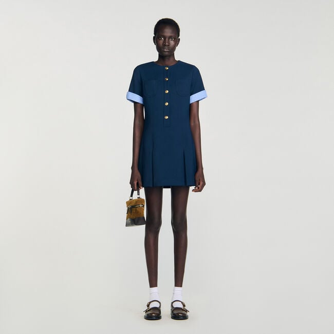 Robe courte plissée