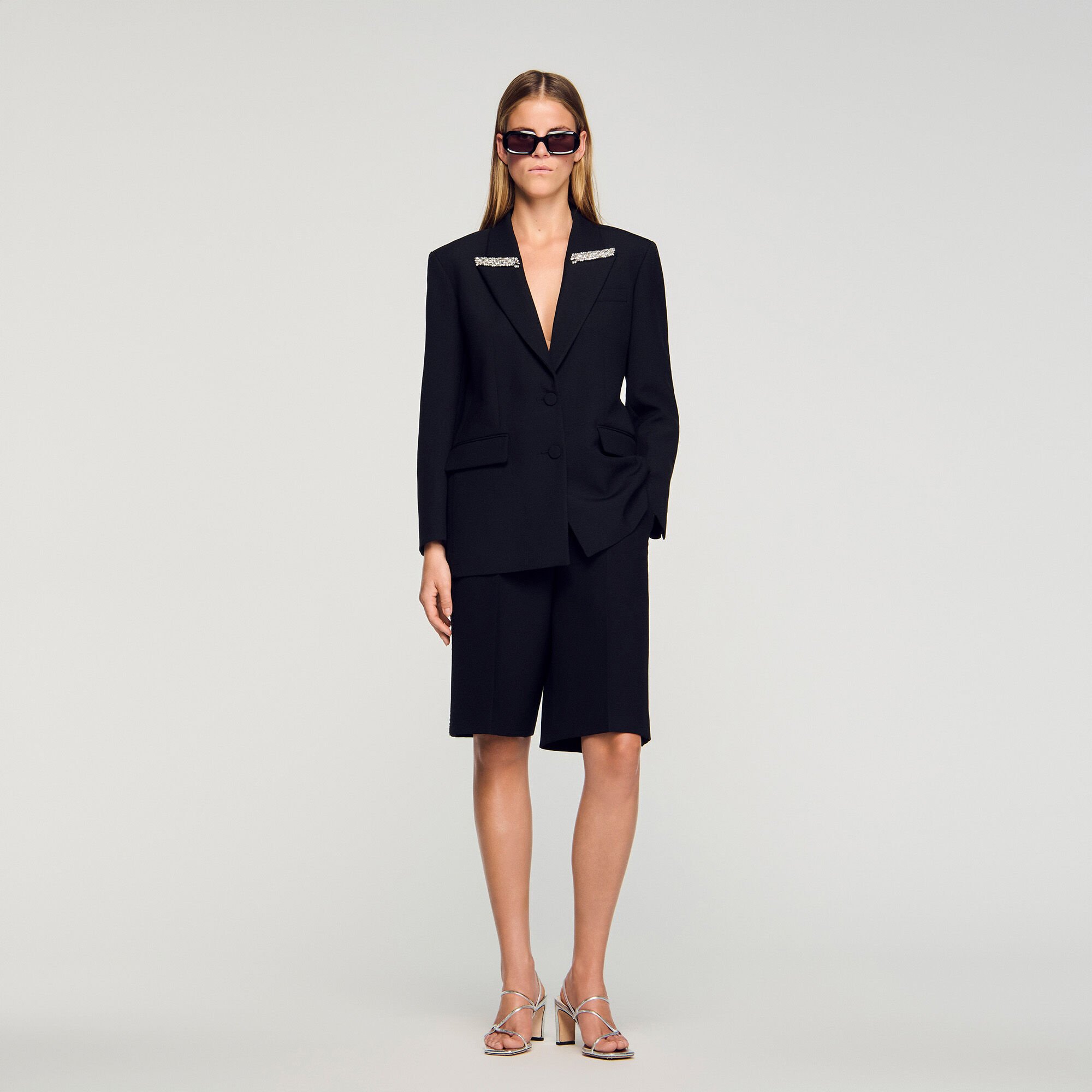 Veste à col strassé