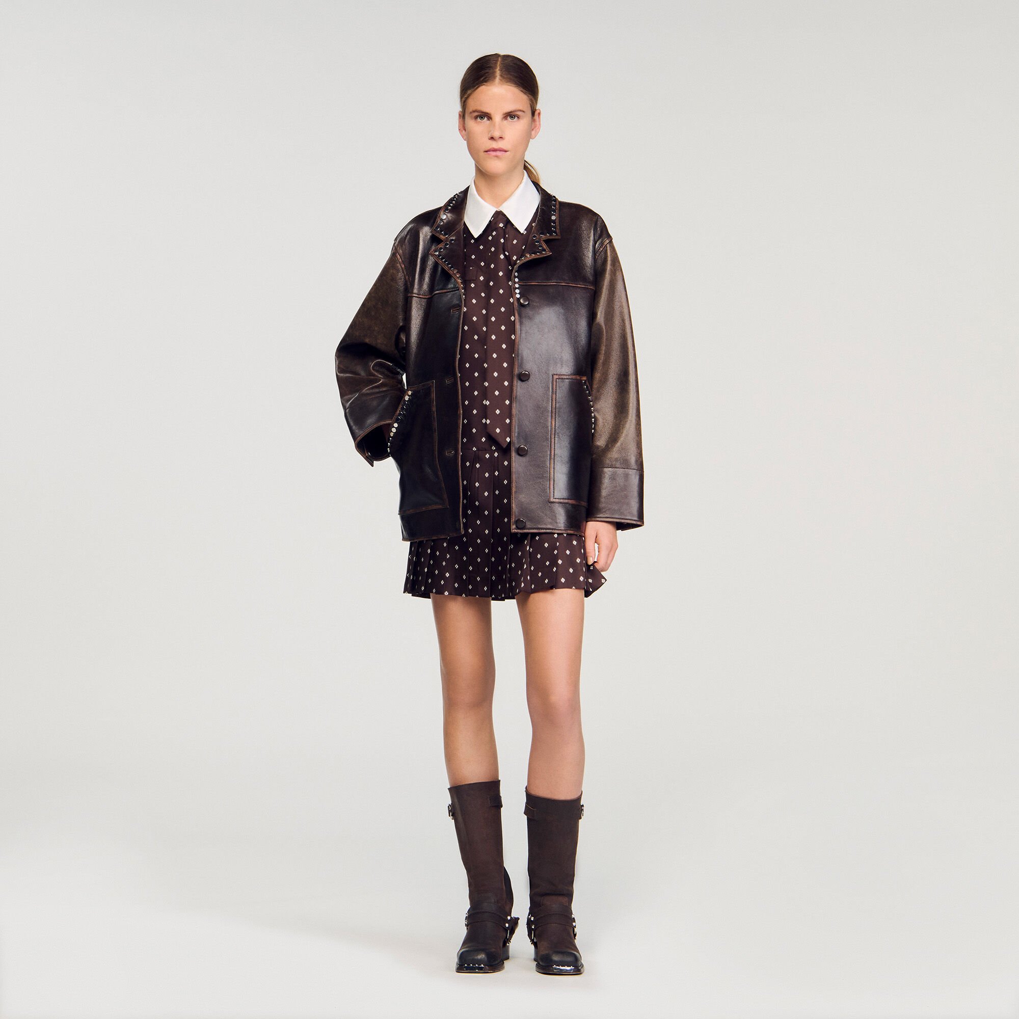 Robe courte satinée imprimée 