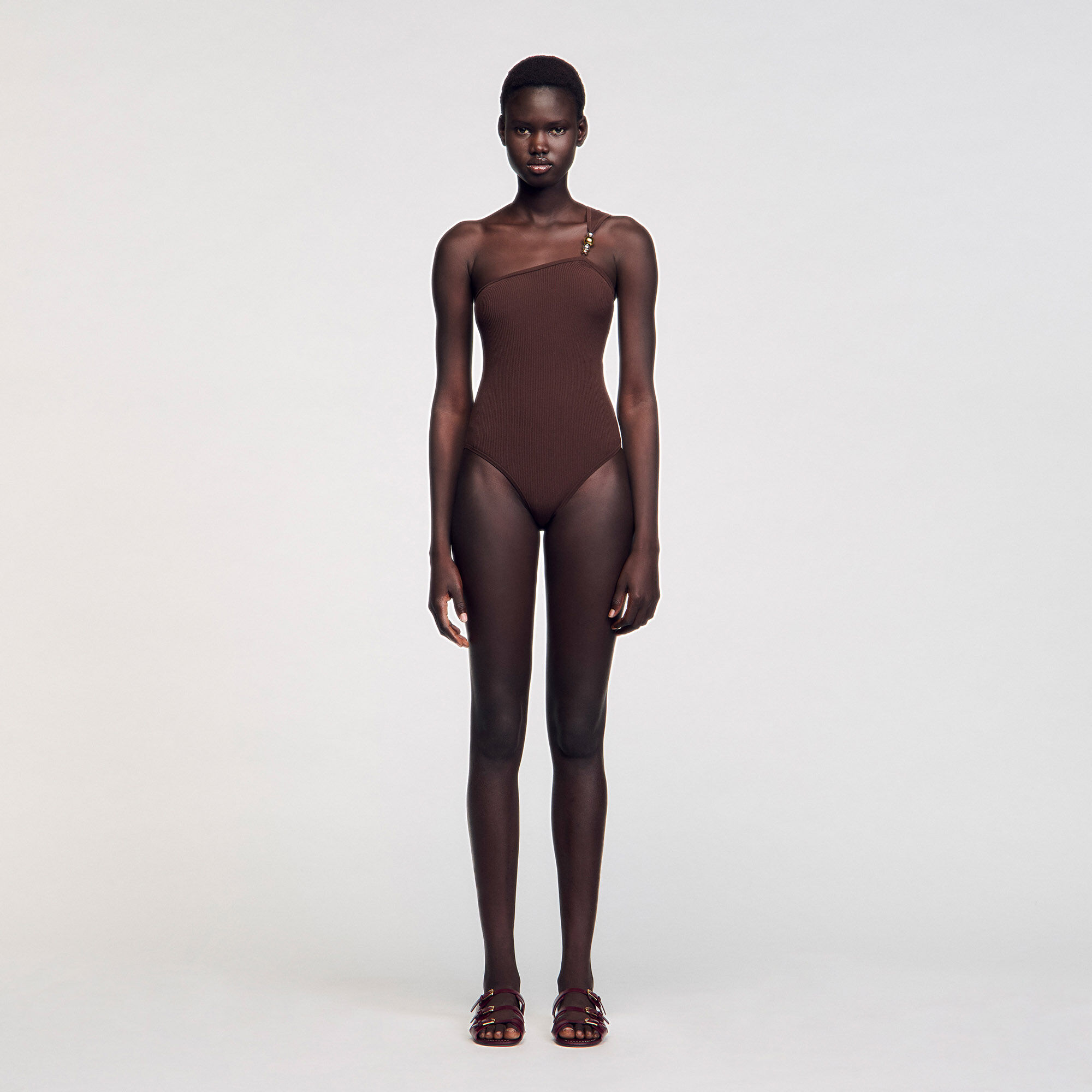 Body asymétrique à détail perles