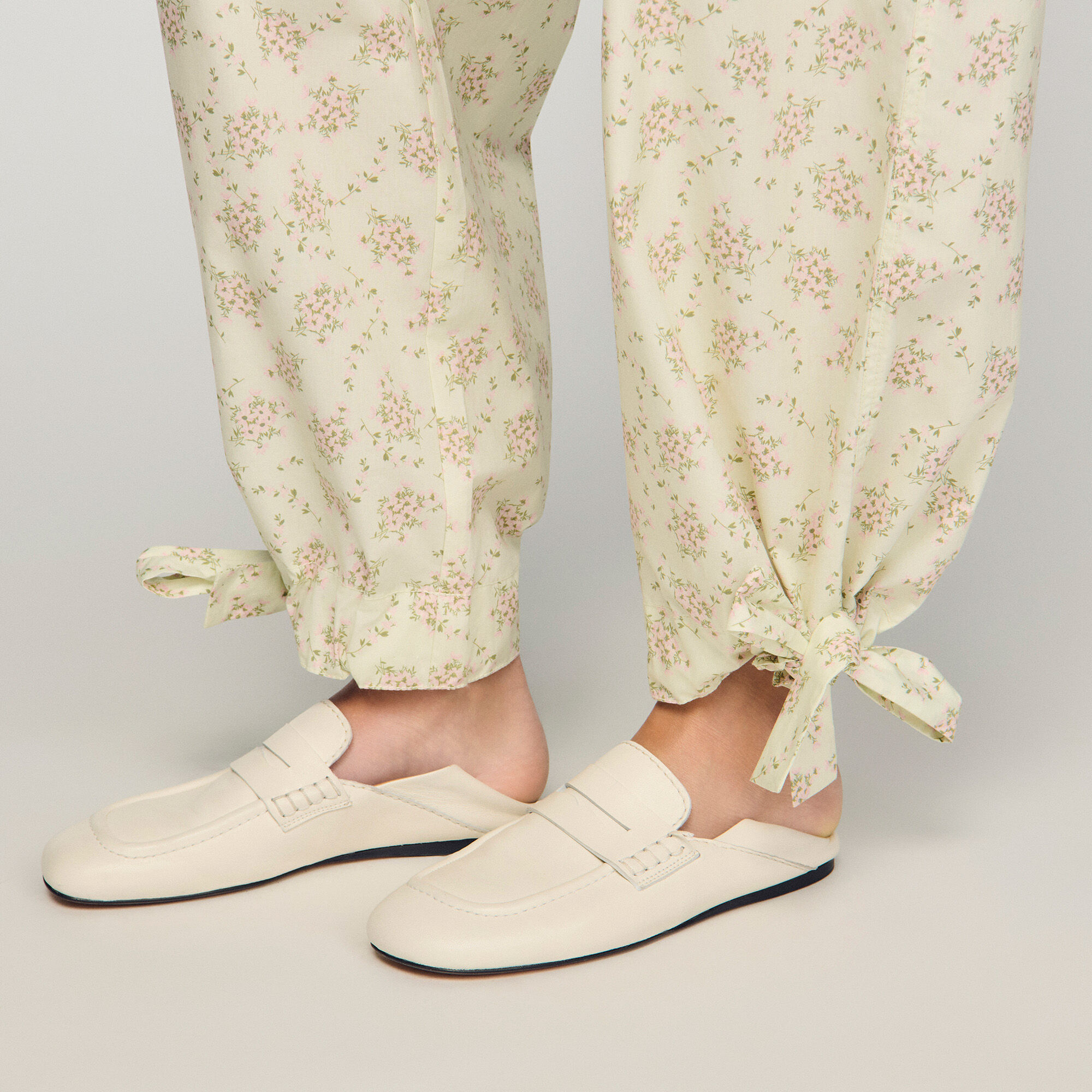 Pantalon large &agrave; imprim&eacute; fleurs 