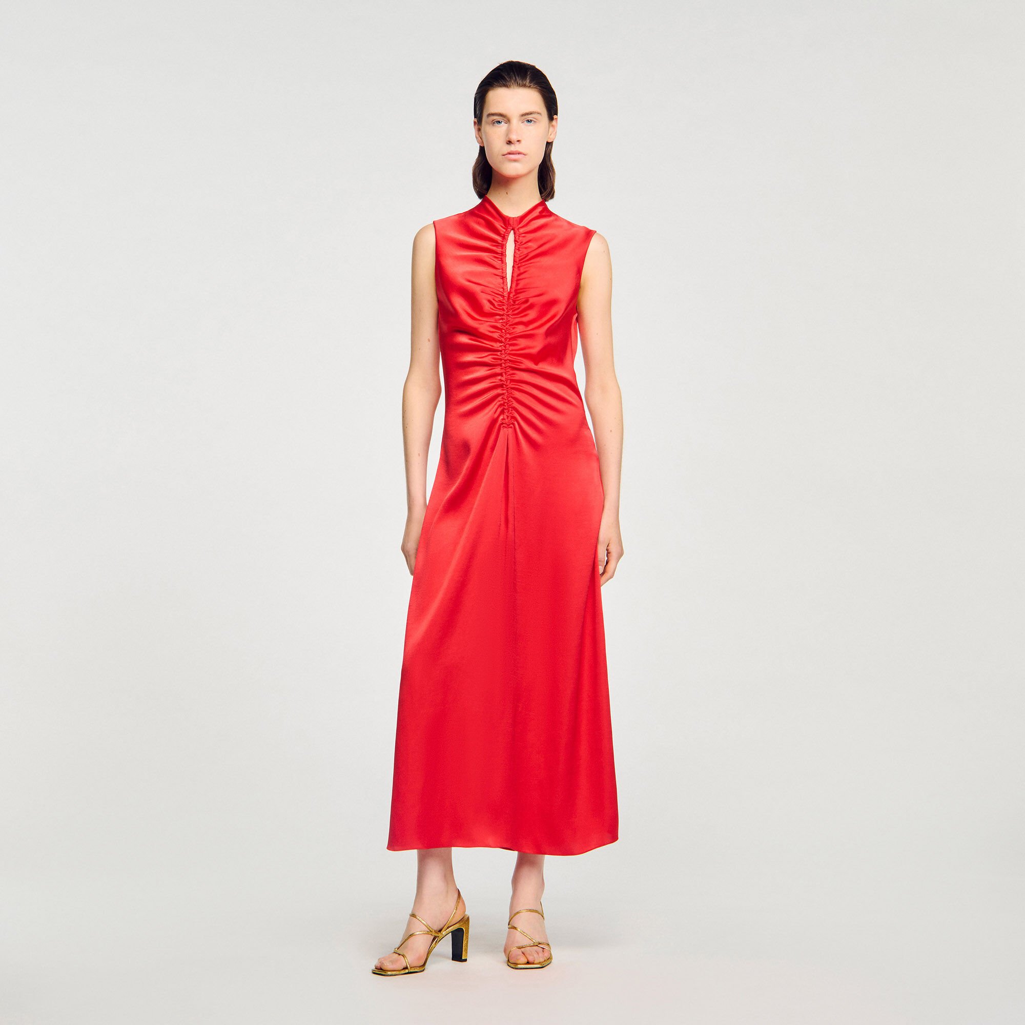 Robe longue en satin