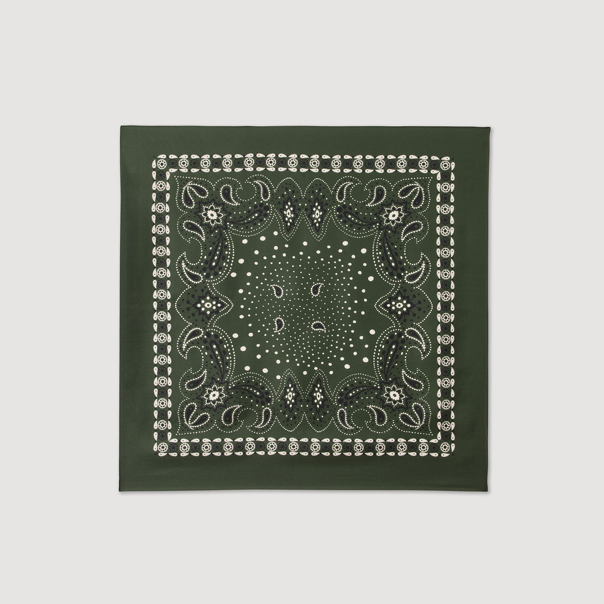 Foulard en soie imprimé bandana
