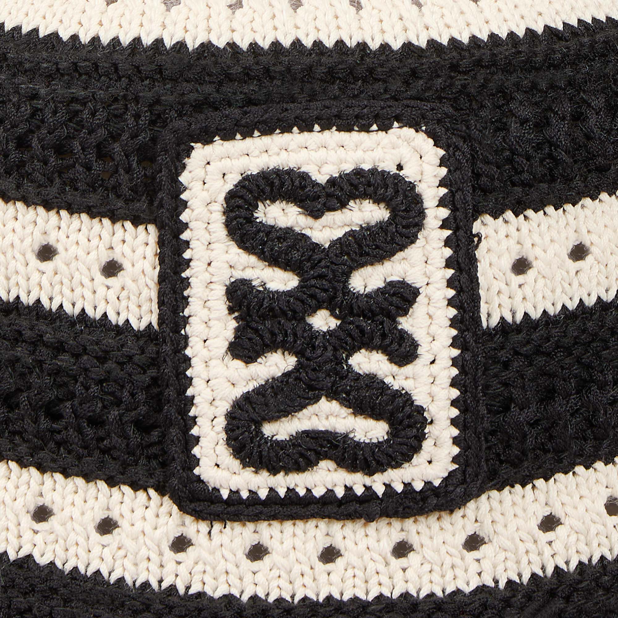 Bob en crochet à rayures