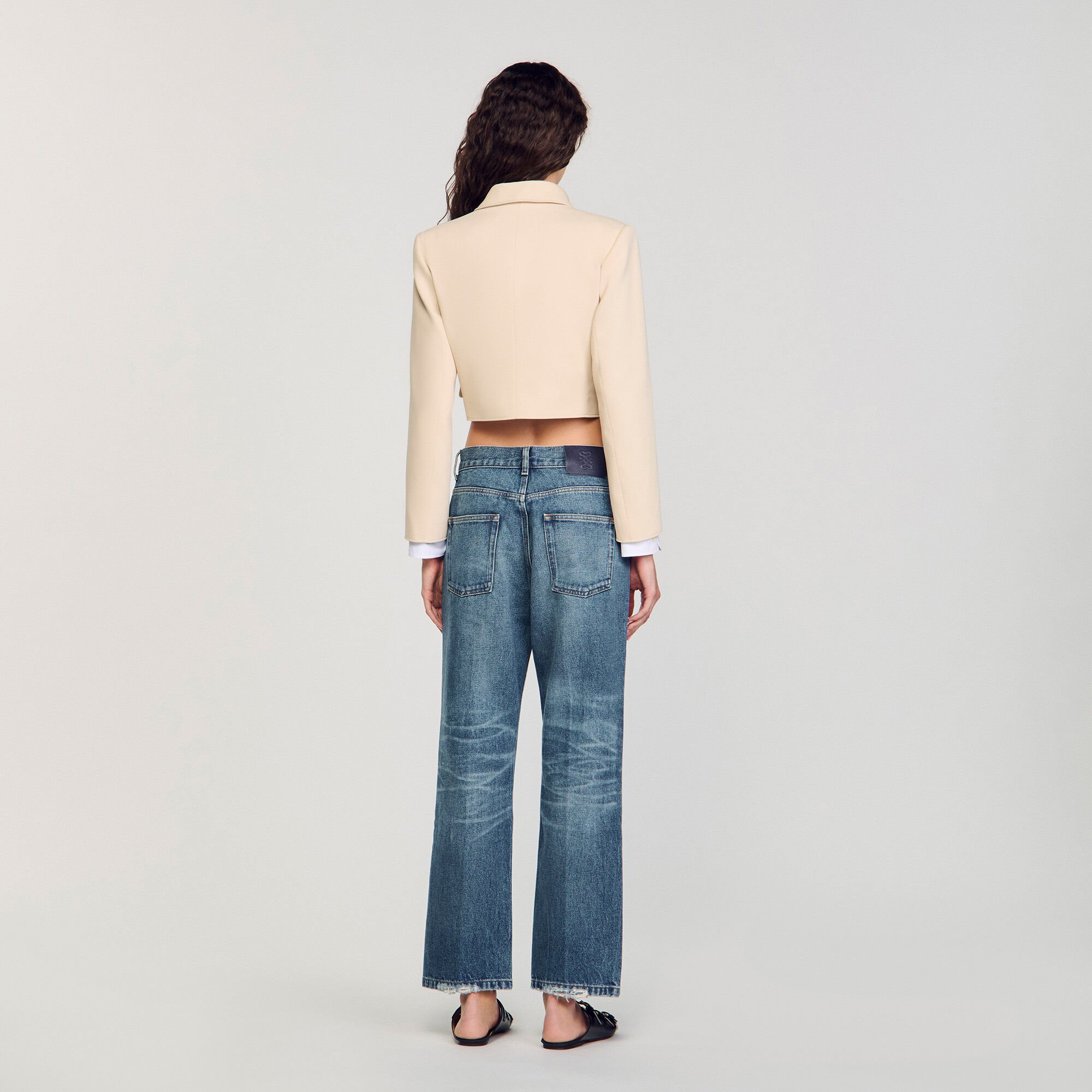 Veste courte à boutons 