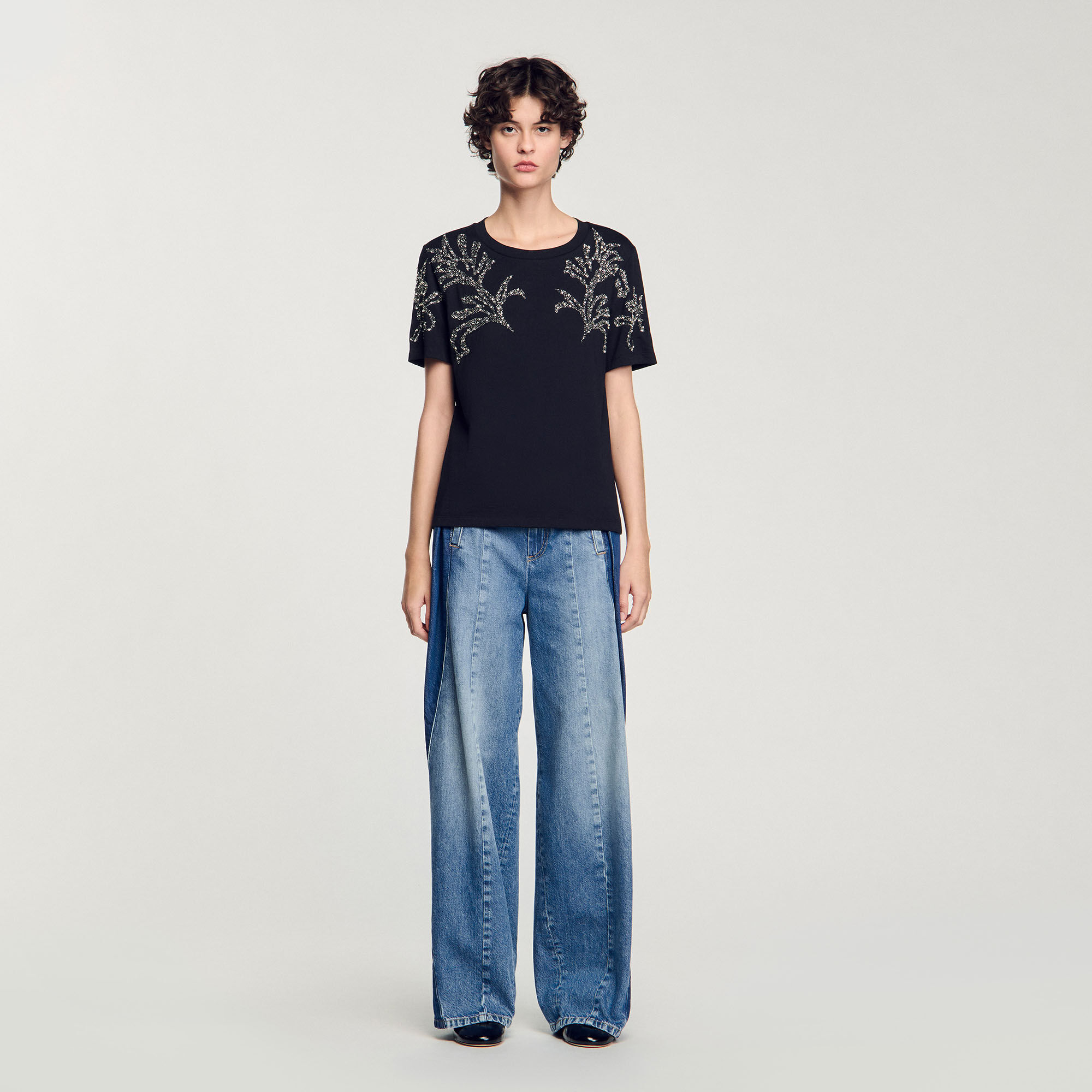 T-shirt à détails brodés
