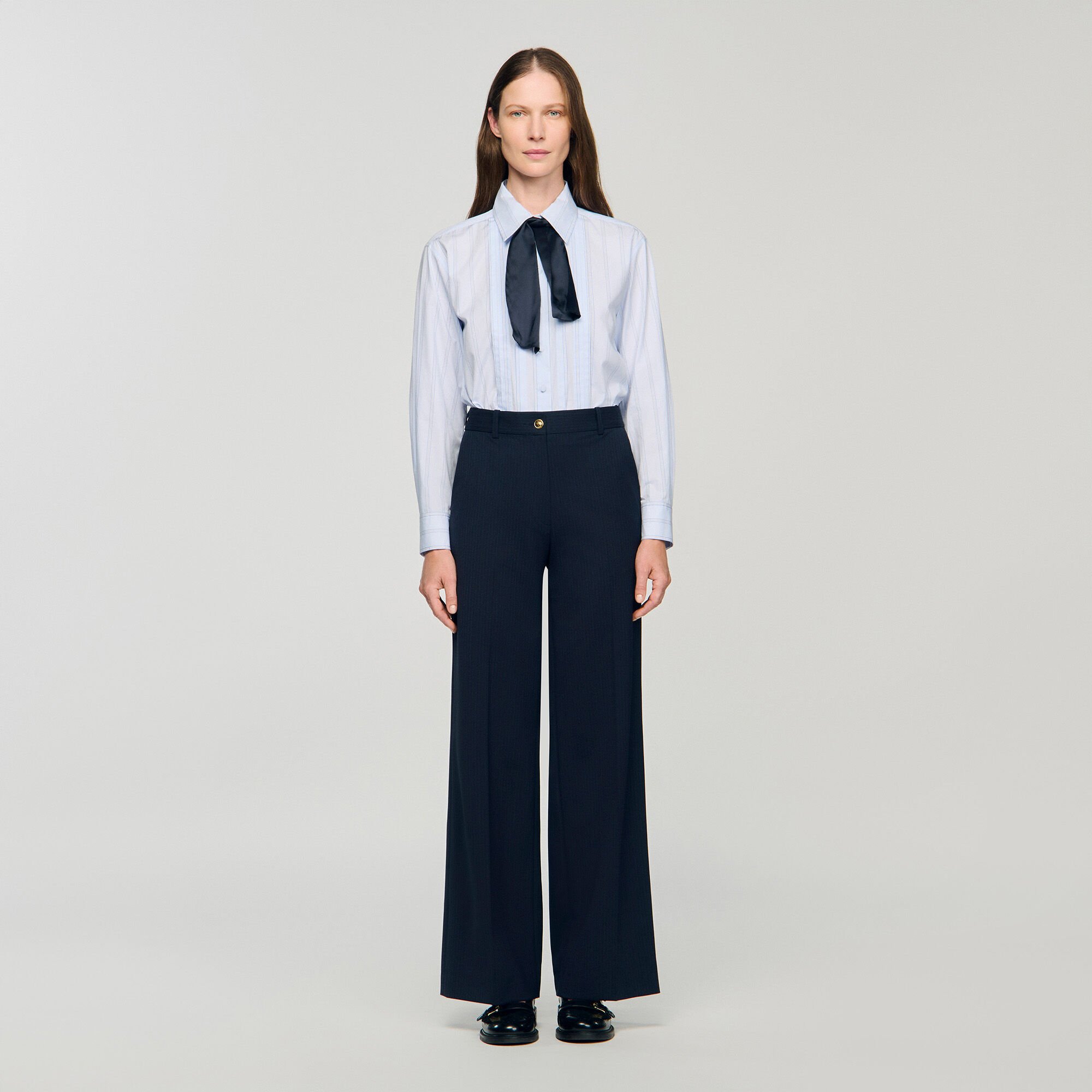 Pantalon à fines rayures