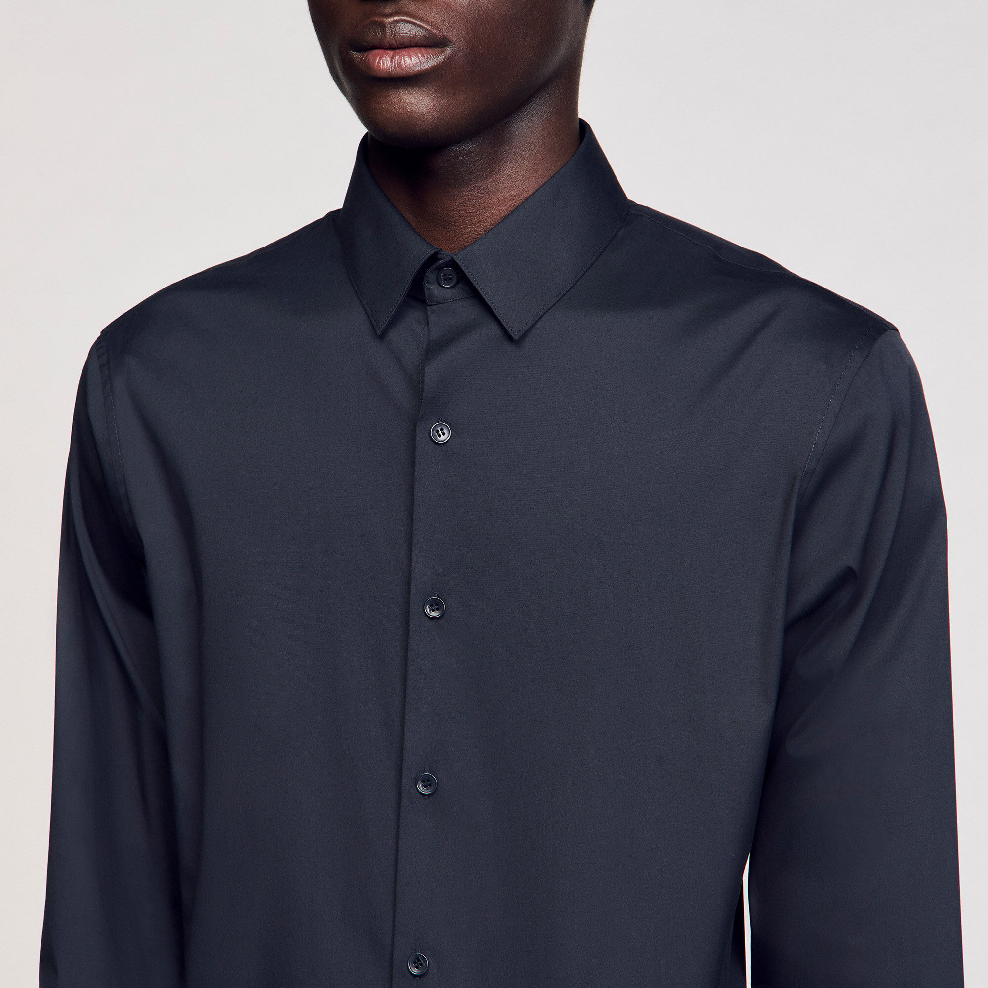 Chemise ajustée en coton stretch