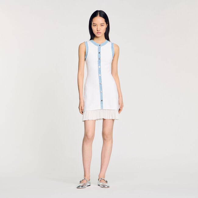 Robe courte en maille à volant