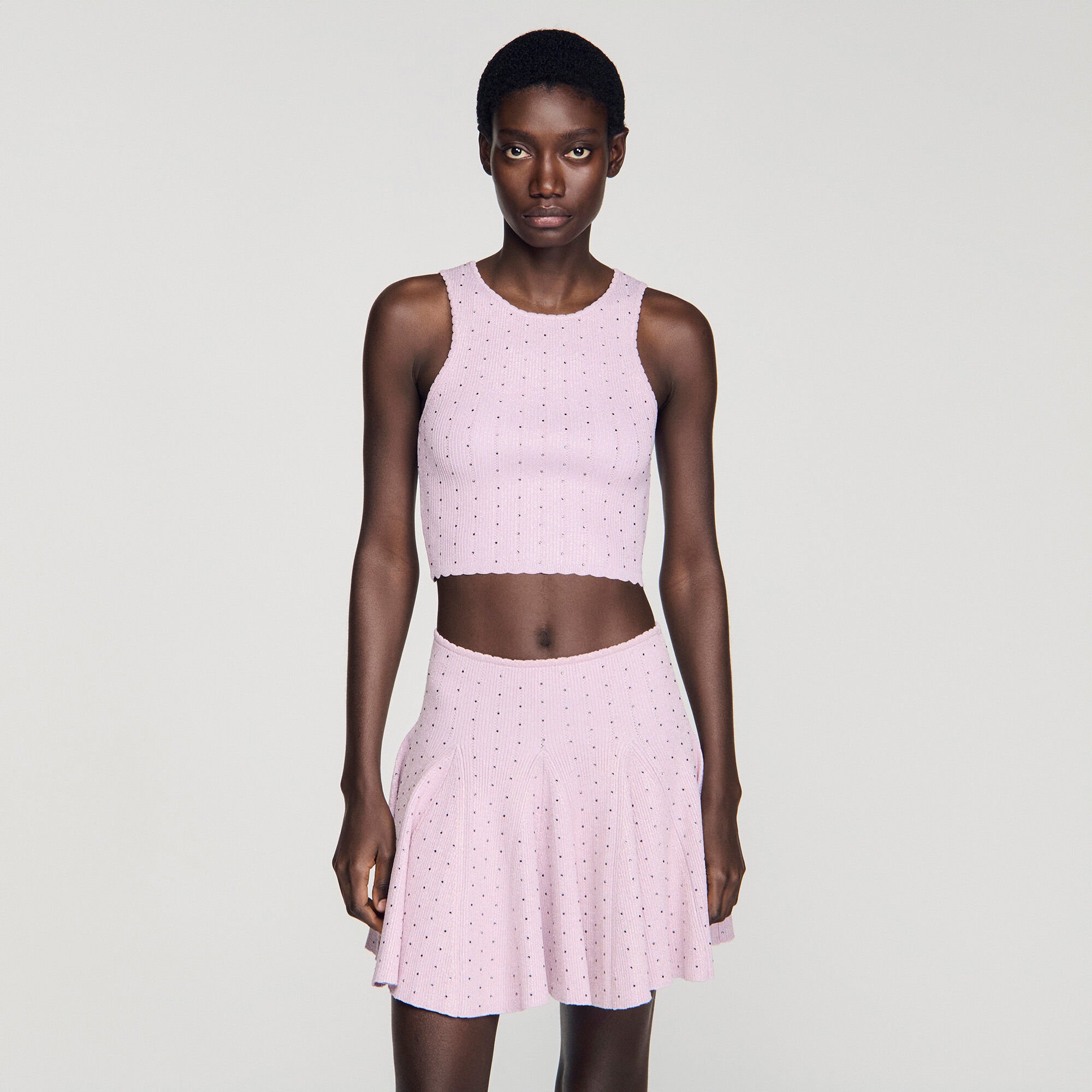 Pull court en maille strass&eacute;