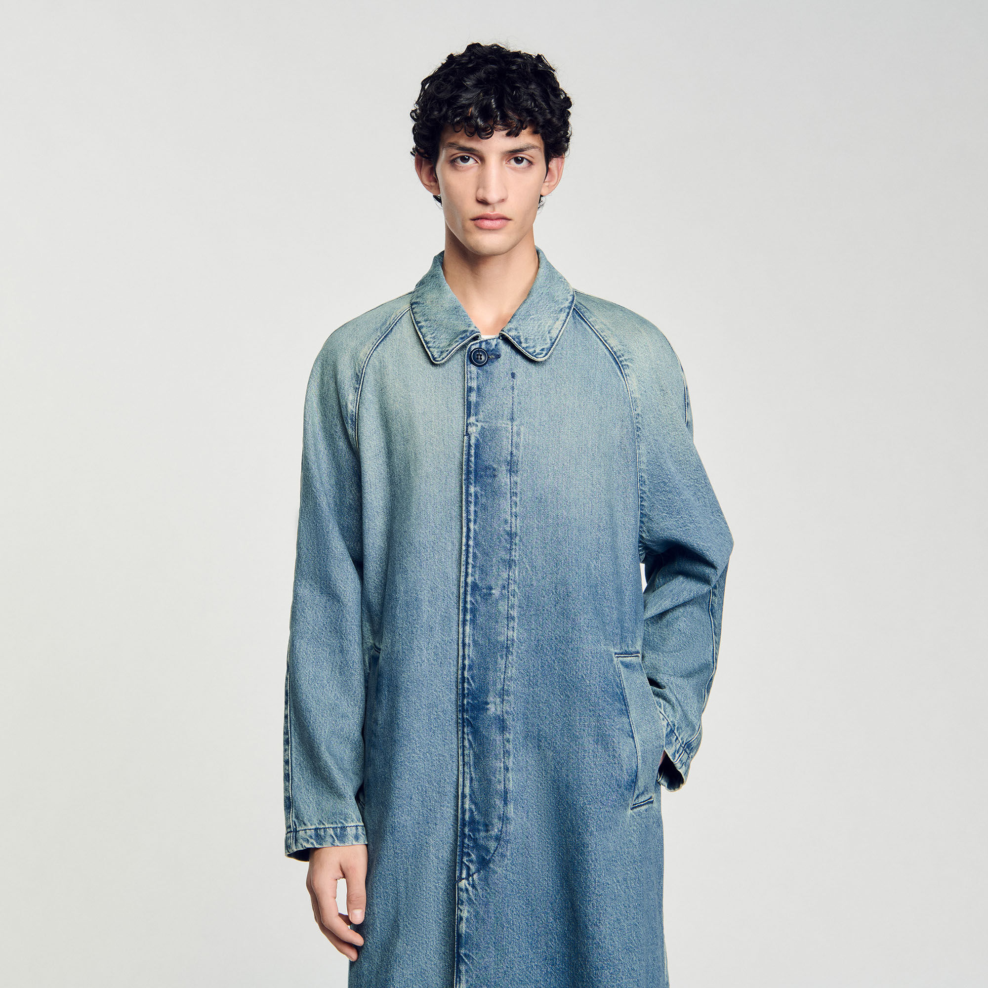 Manteau long en jean délavé 