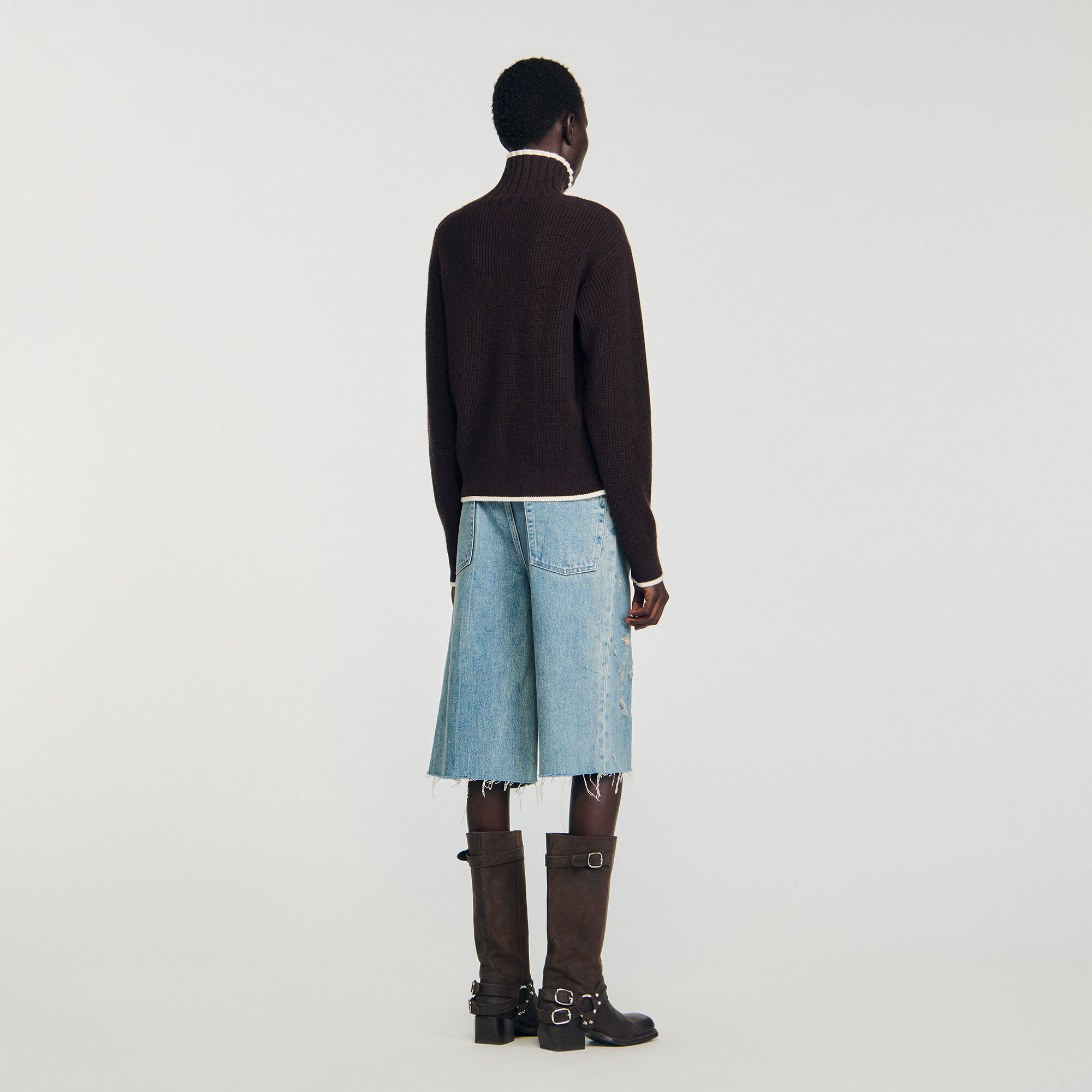 Pull col montant
