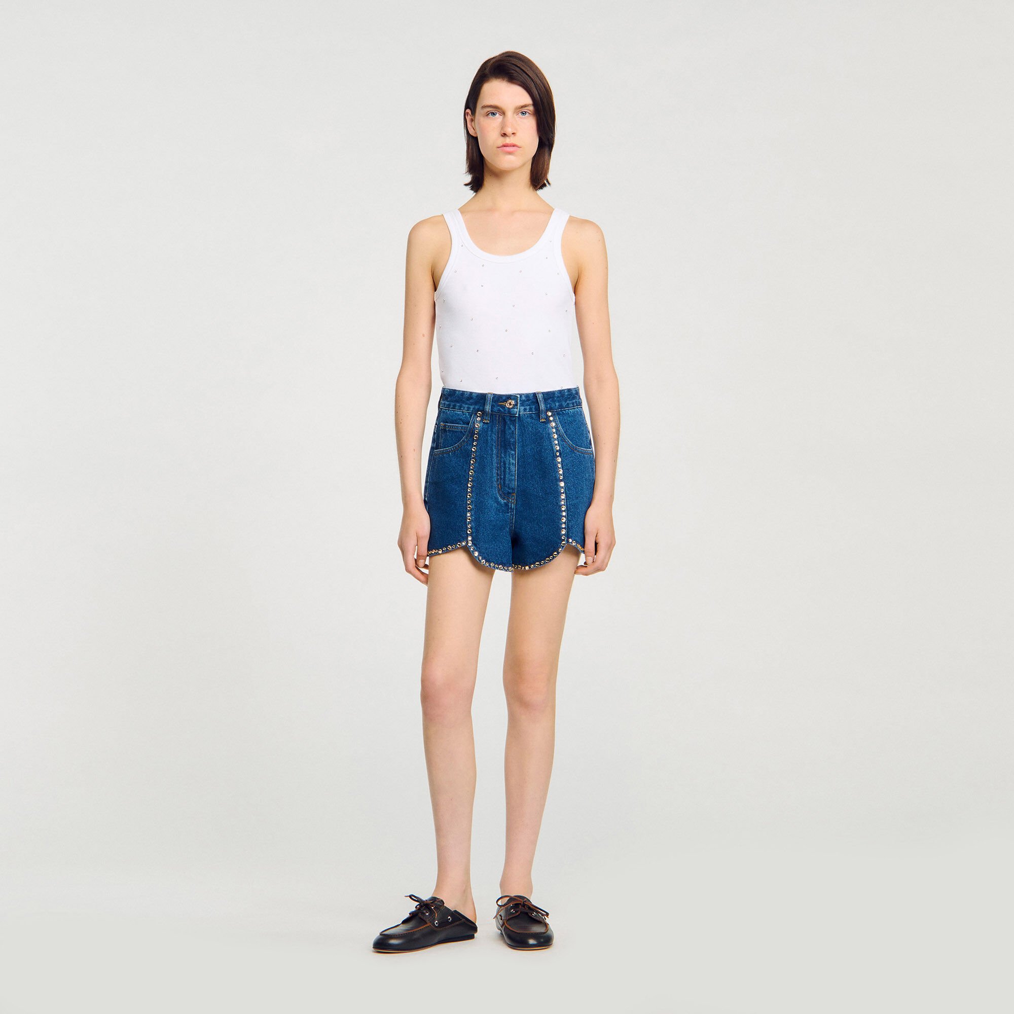 Short en denim strassé