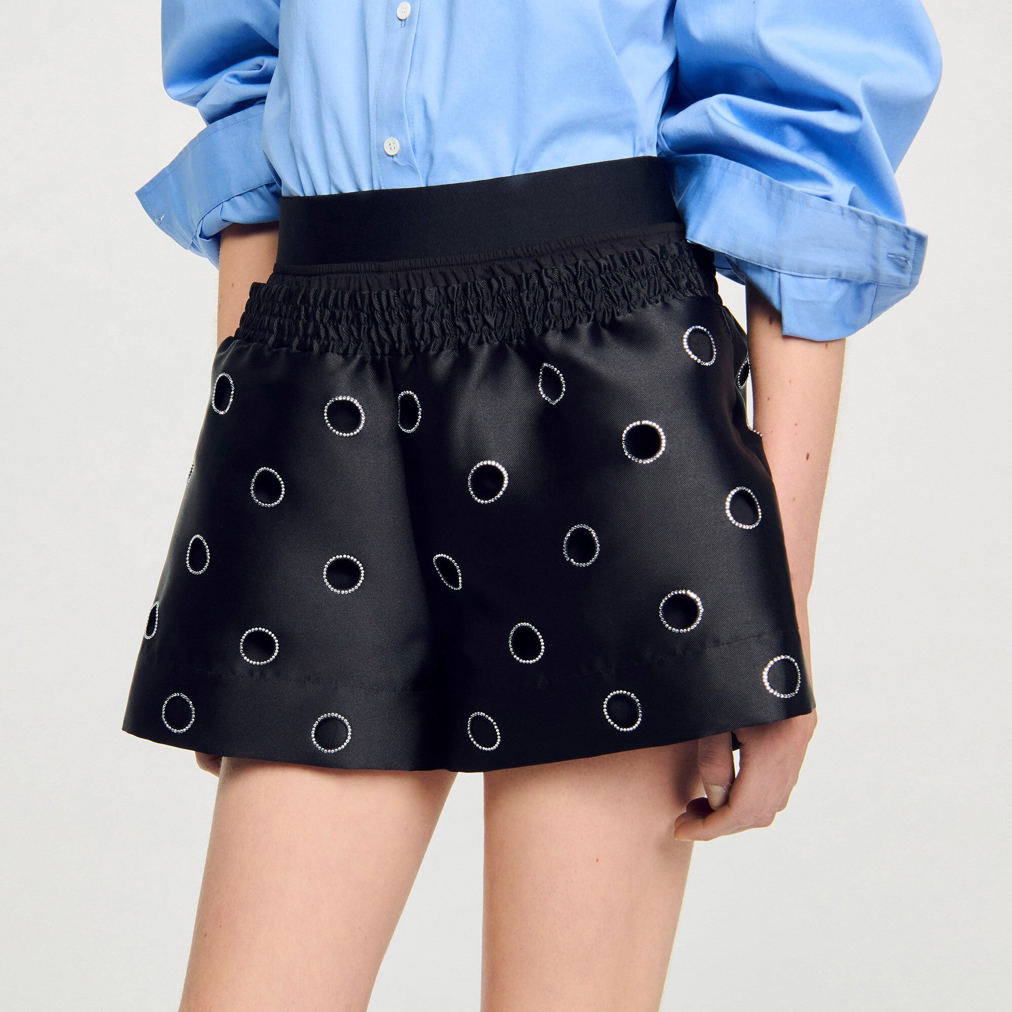 Short strassé