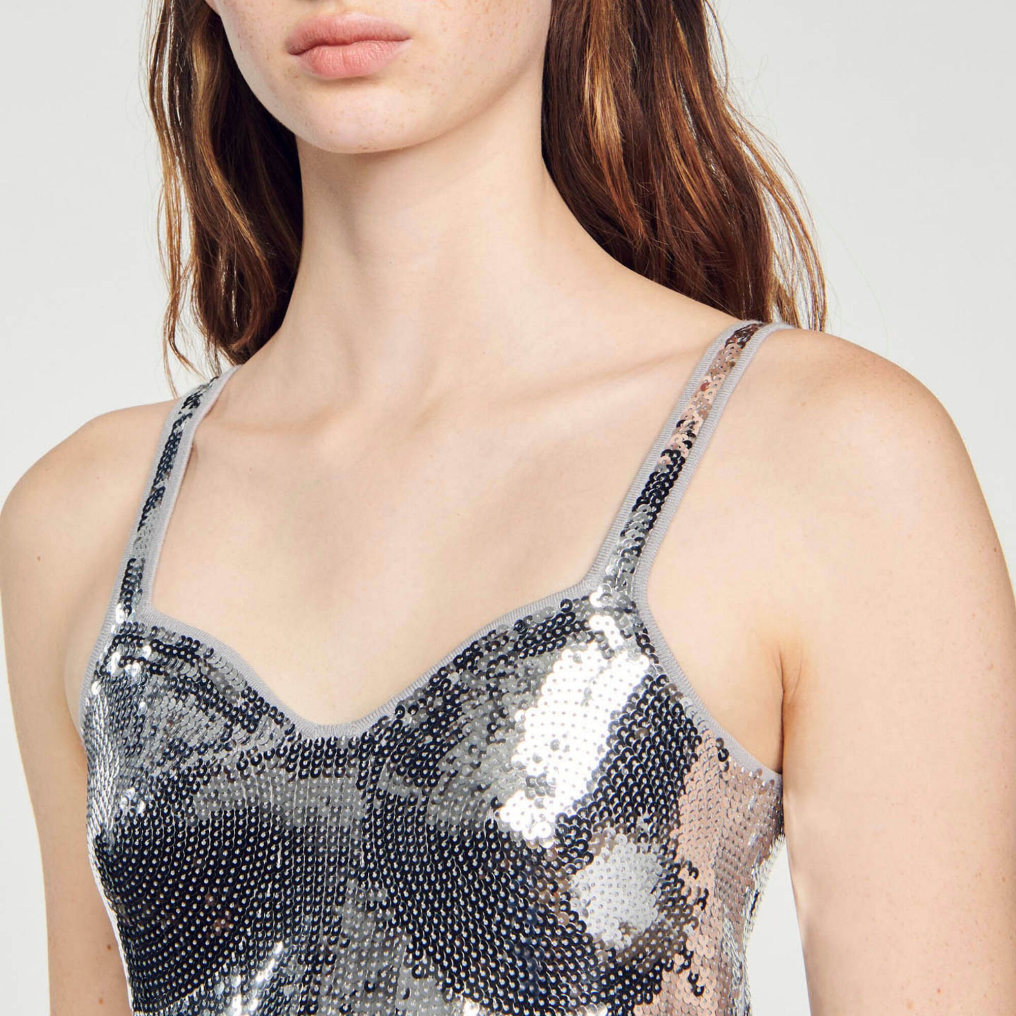 Brassière à sequins