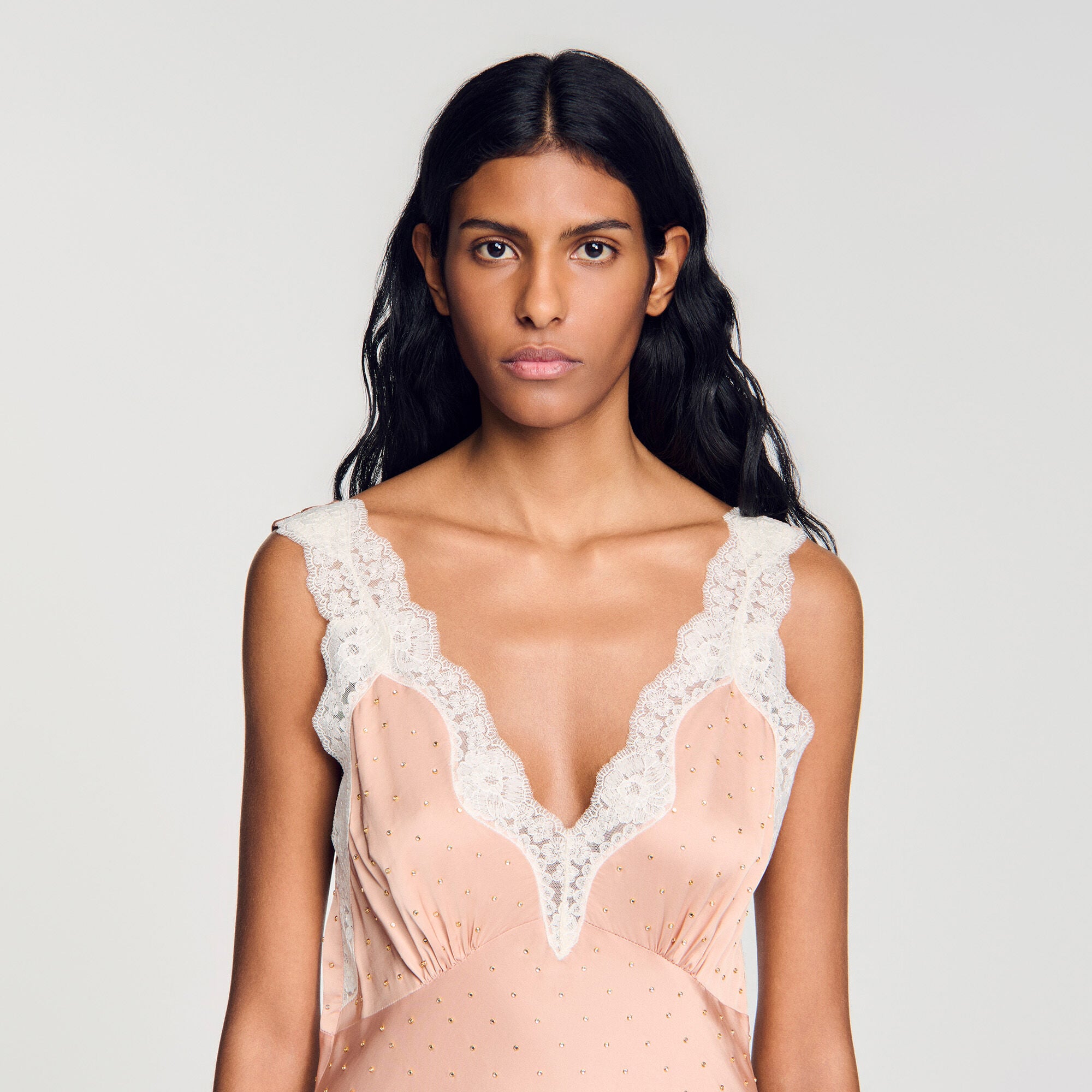 Robe esprit lingerie strass&eacute;e
