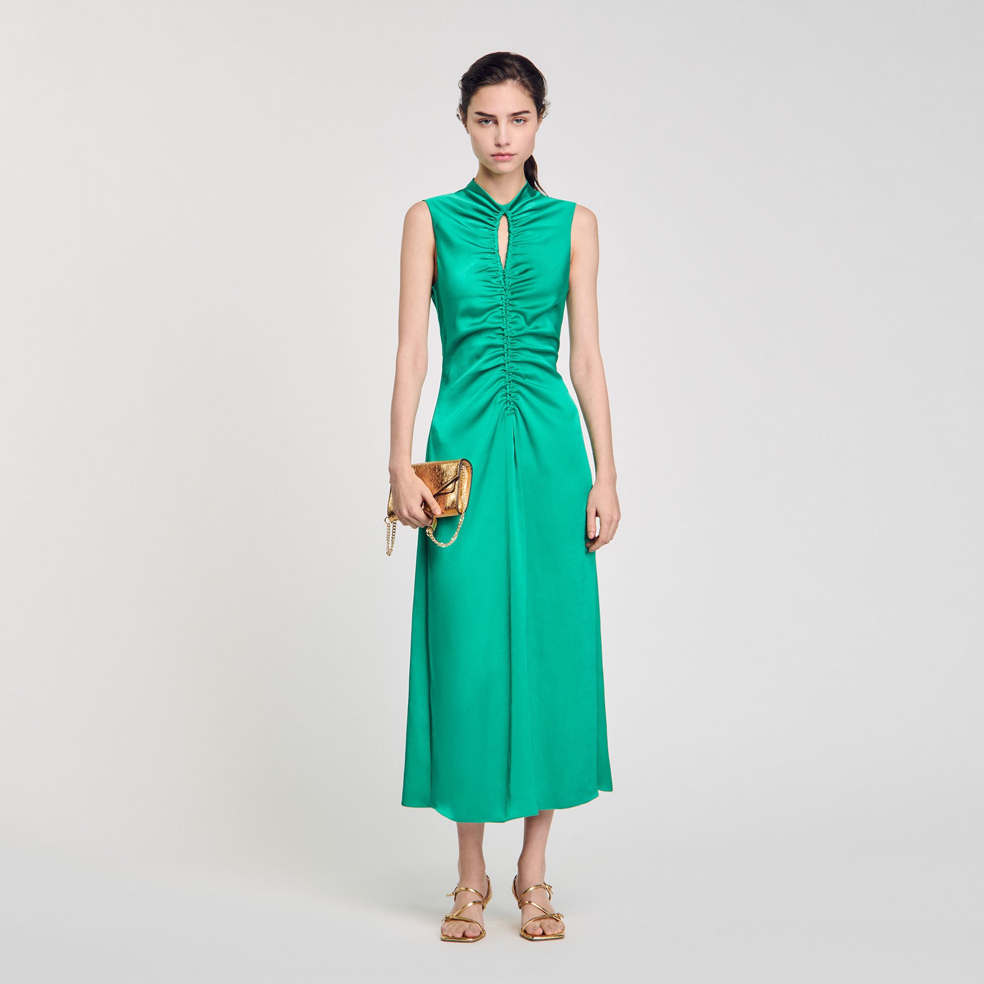 Robe longue en satin 