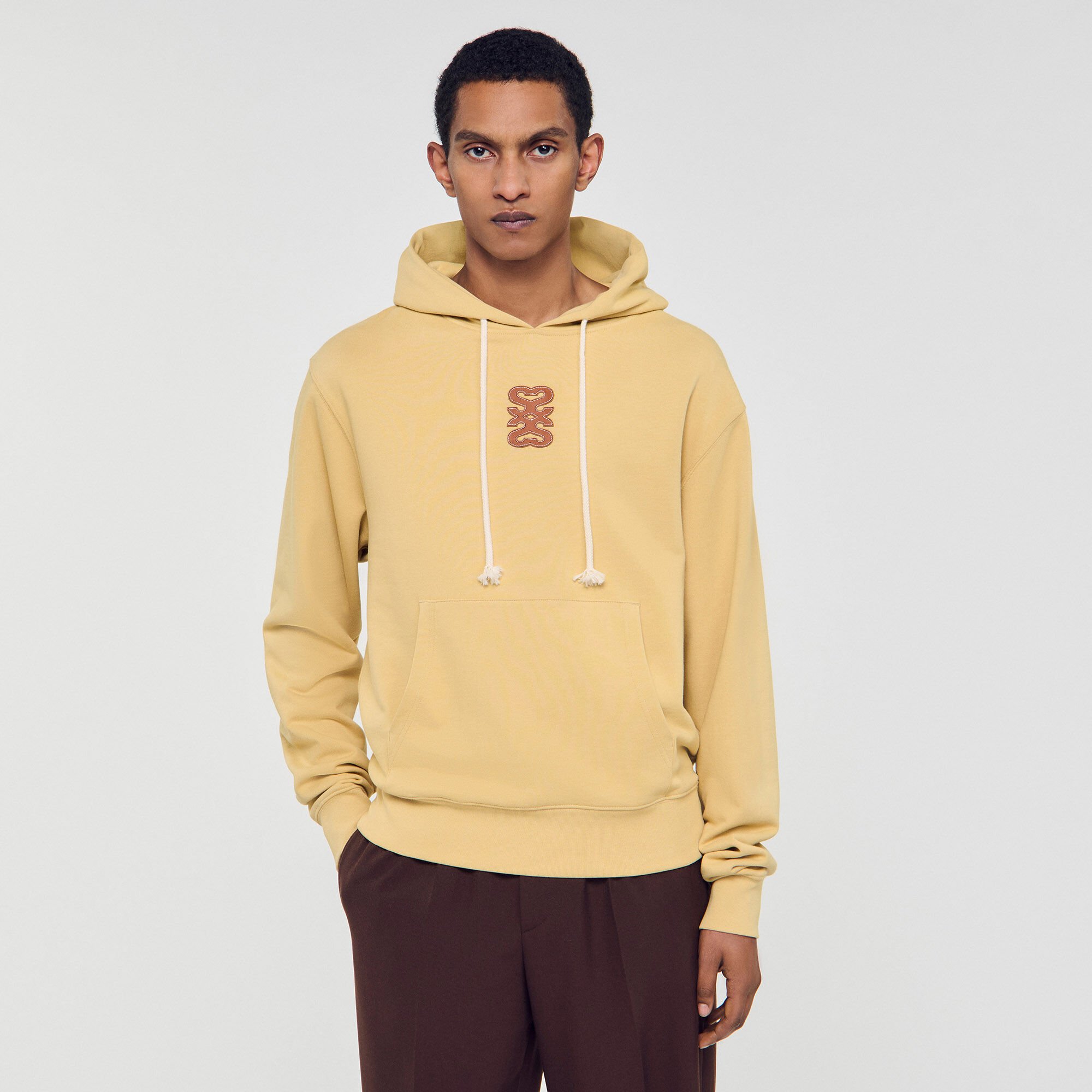 Sweatshirt à patch en cuir